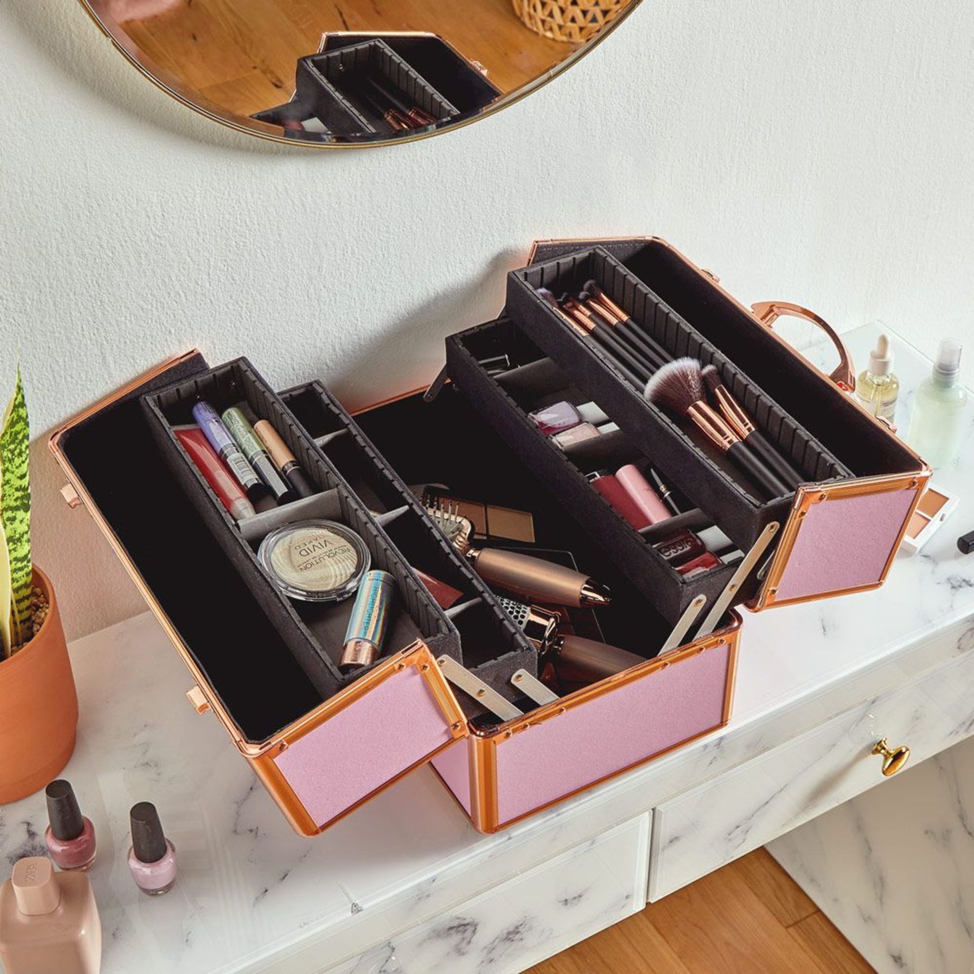 3 x New & Boxed Beautify Large Blush Pink Makeup Case. RRP £49.99 each. (4010129). House all your