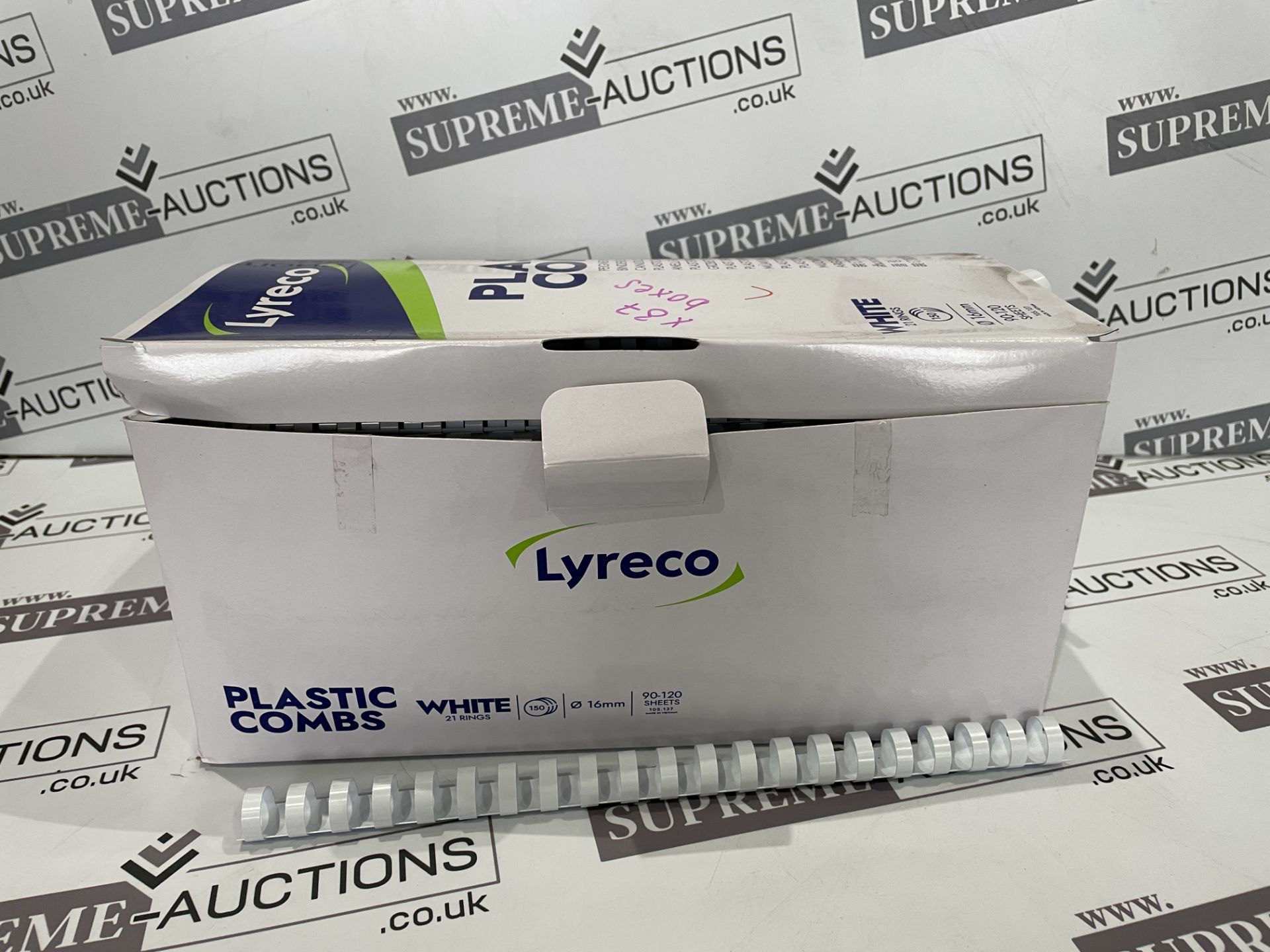 19 X BRAND NEW PACKS OF 150 LYRECO PLASTIC COMBS 90-120 SHEETS R15-9