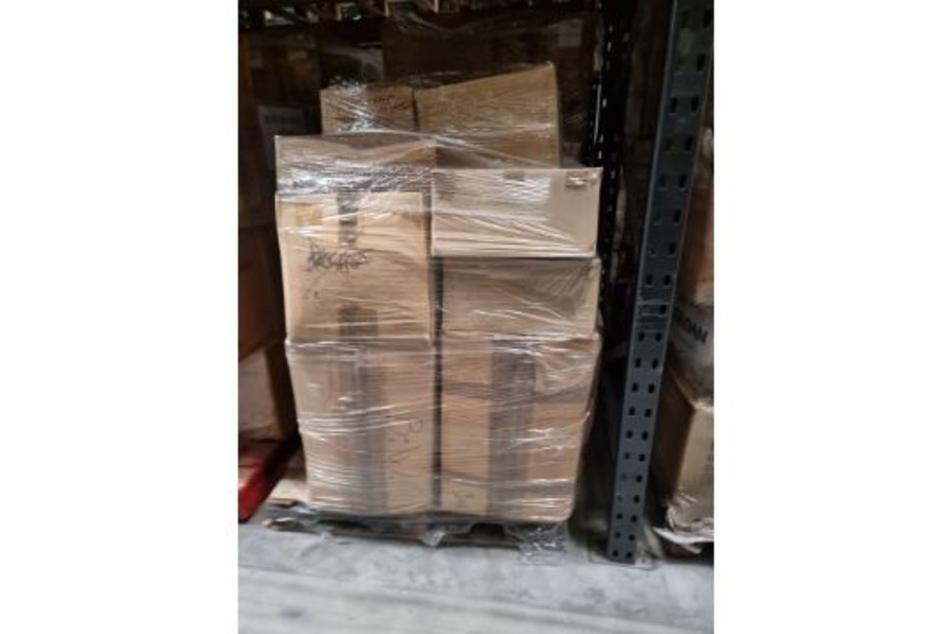 LARGE PALLET OF ASSORTED WORKWEAR STOCK. PALLETS MAY INCLUDE ITEMS SUCH AS: HI-VIZ JACKETS, HI-VIZ - Image 13 of 17