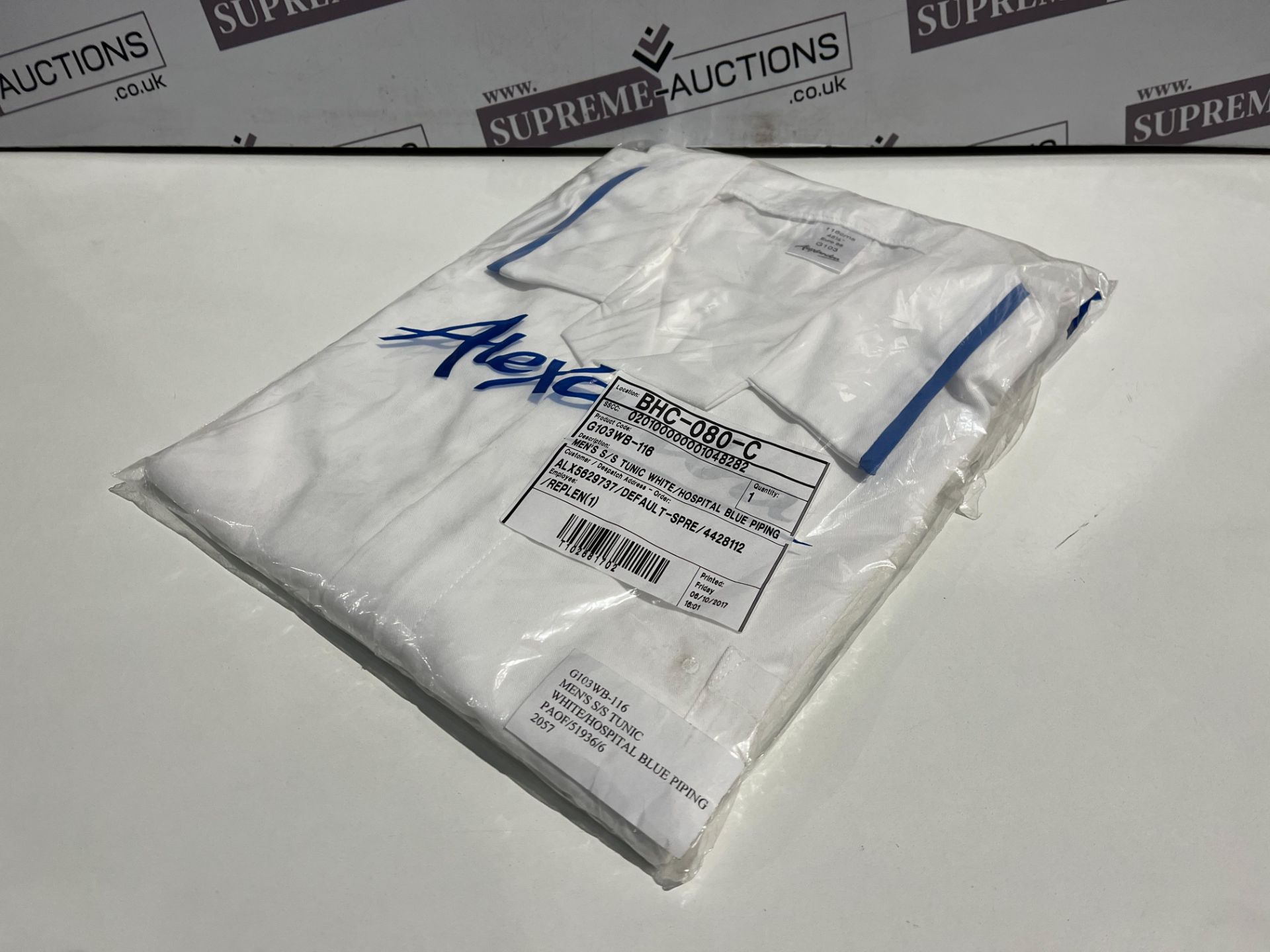 29 X BRAND NEW WHITE HOSPITAL TUNICS R12-4