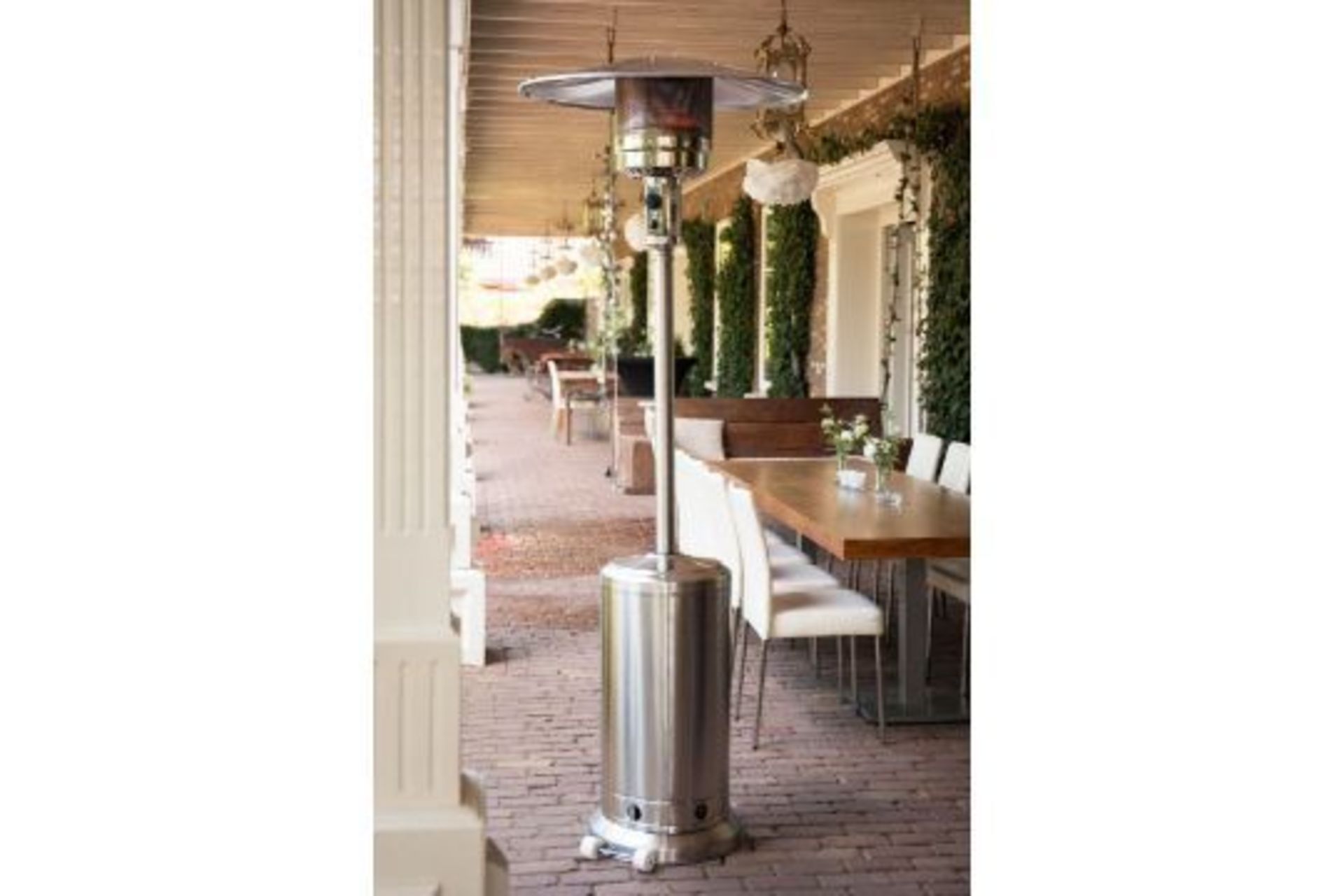 Pallet to include 8 x Brand new The Sunred Sargas GH12B is a stylish patio heater RRP £329. With a