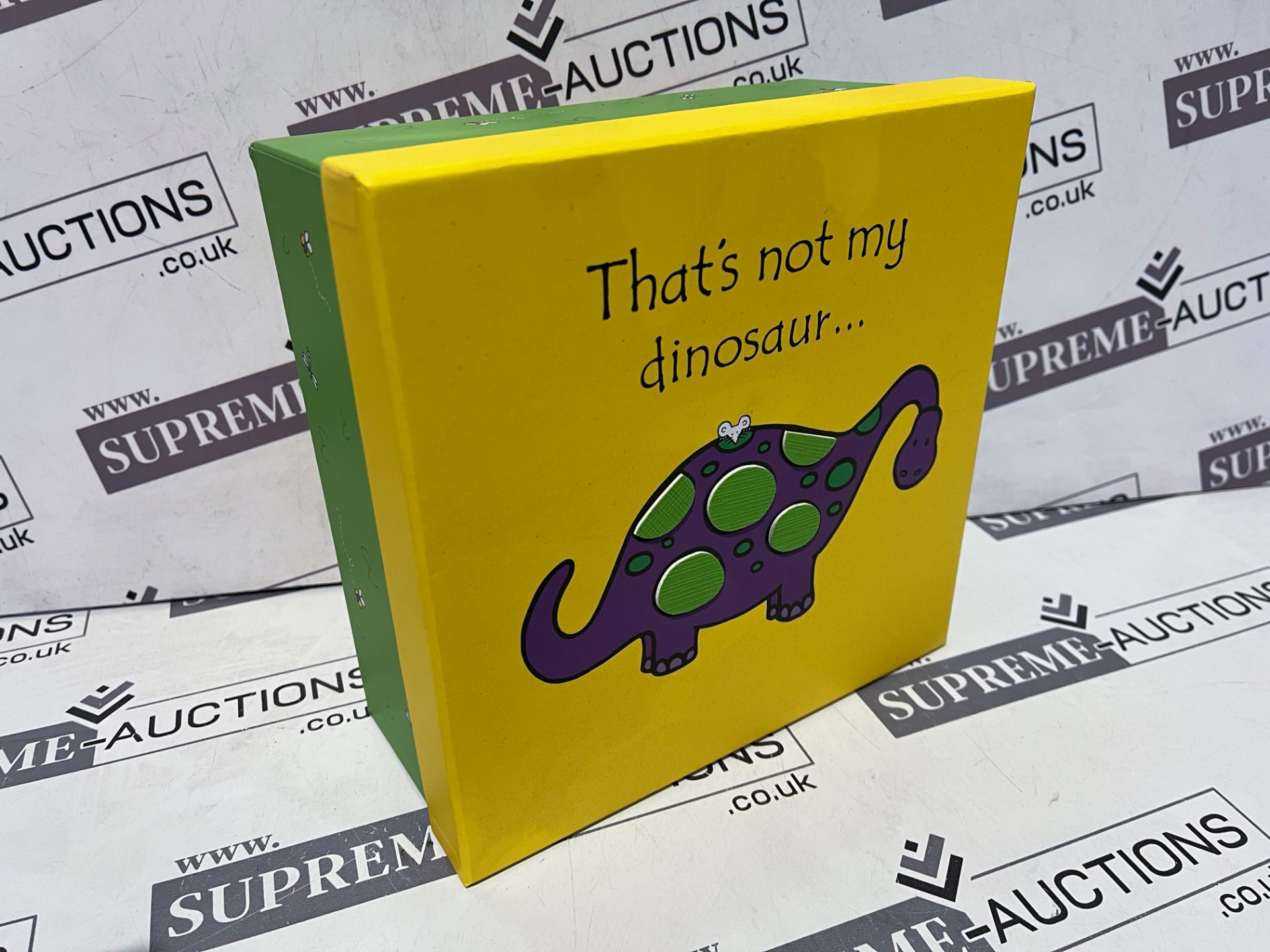 24 X BRAND NEW OFFICIAL THAT’S NOT MY DINOSAUR KEEPSAFE BOXES R16-11