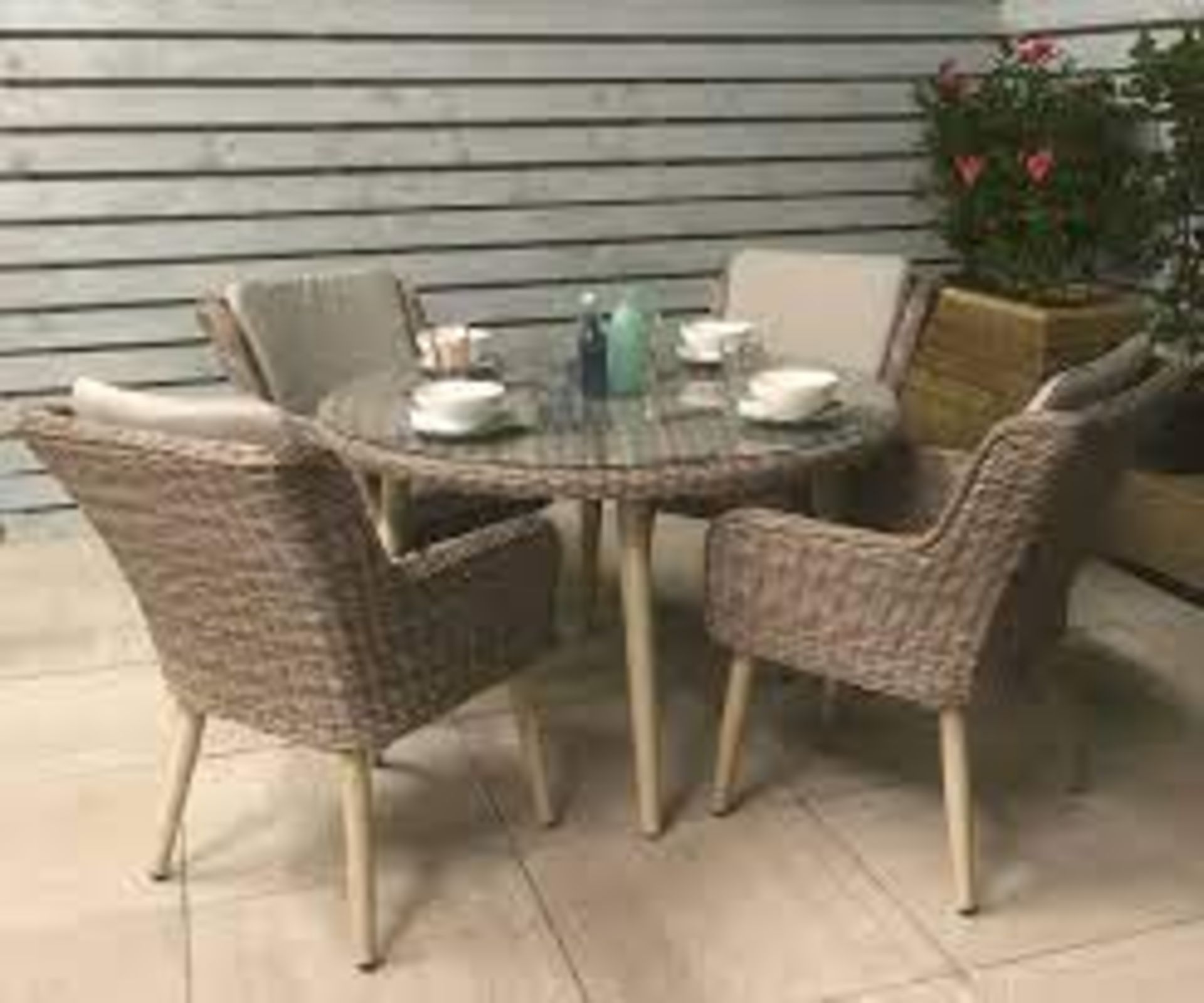 BRAND NEW Signature Weave Danielle 4 Chair Round Table Garden Dining ...