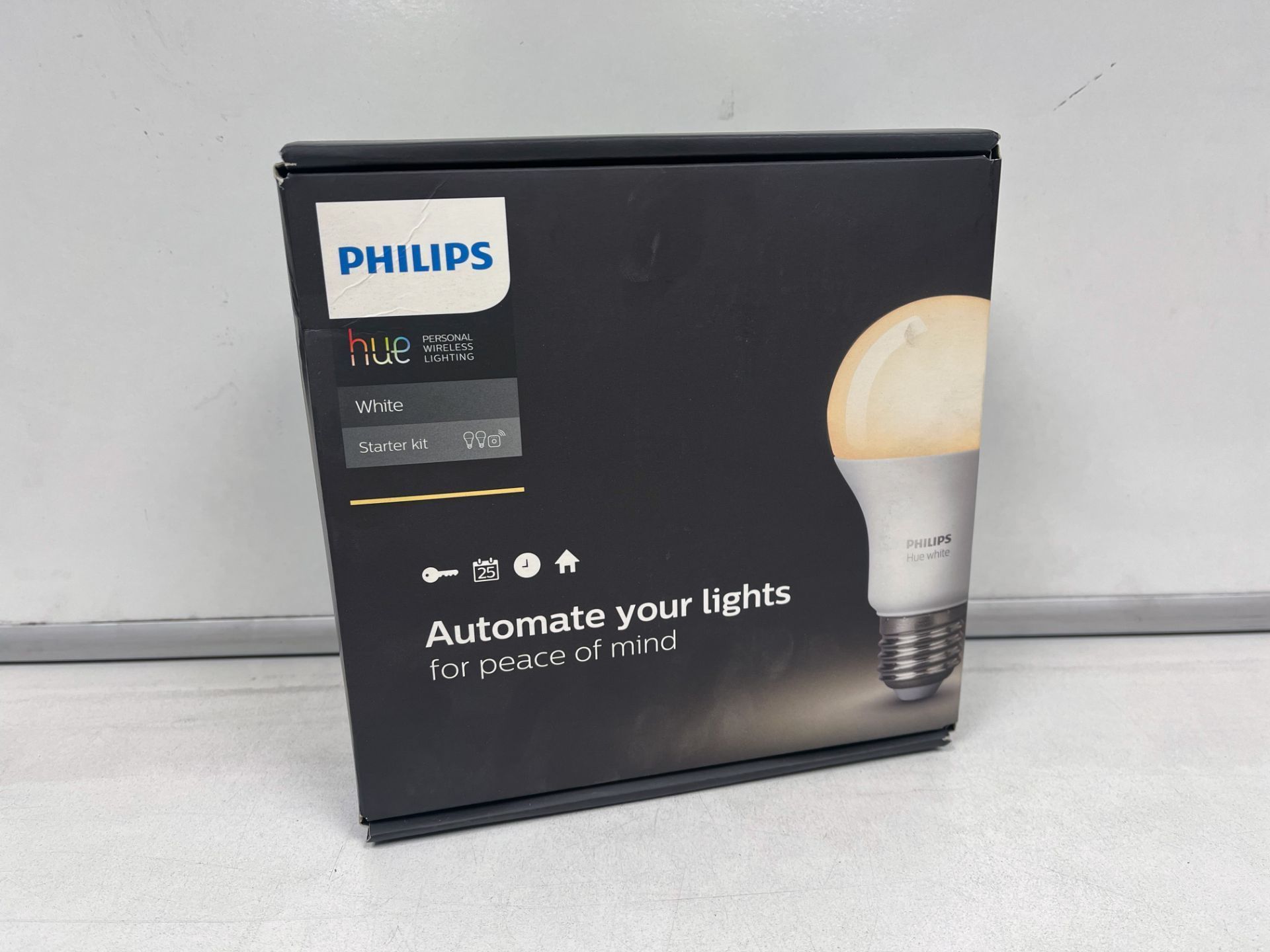 4 X BRAND NEW PHILLIPS HUE E27 WHITE LED LIGHTING STARTER KITS RRP £90 EACH R4.2