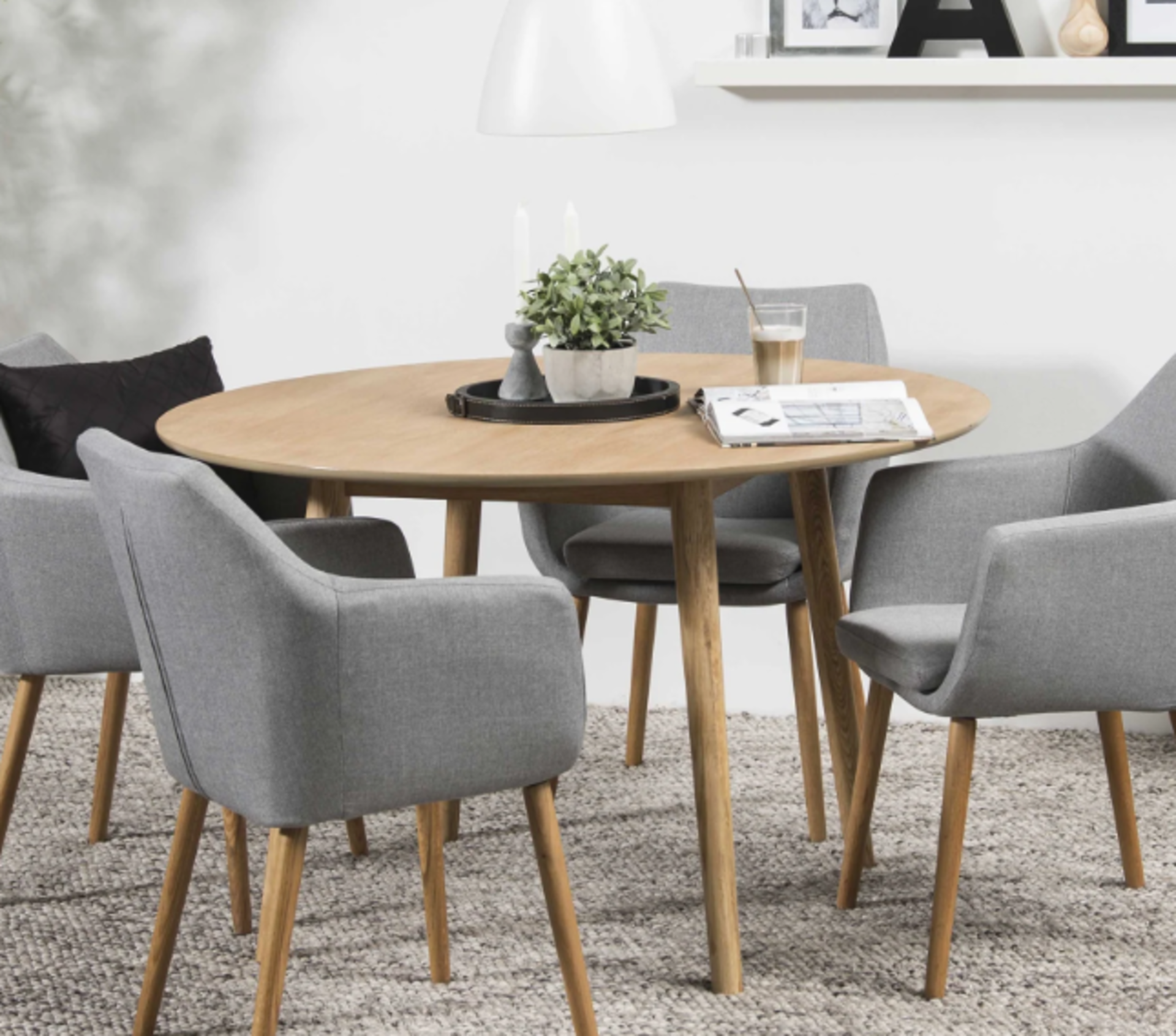 Kenji 4 seat Round Dining Table, Oak. RRP £549.00. Sat on sturdy solid wood legs with a contemporary - Image 2 of 2