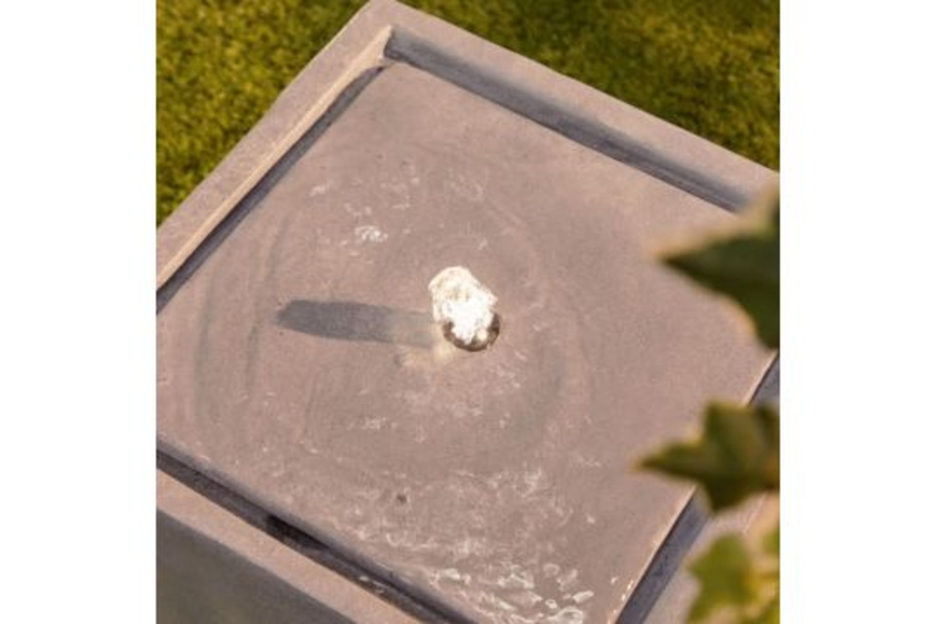 New & Boxed LED Grey Cube Water Feature. RRP £349.99. (REF718) Square Water Feature, Indoor/ - Image 3 of 4