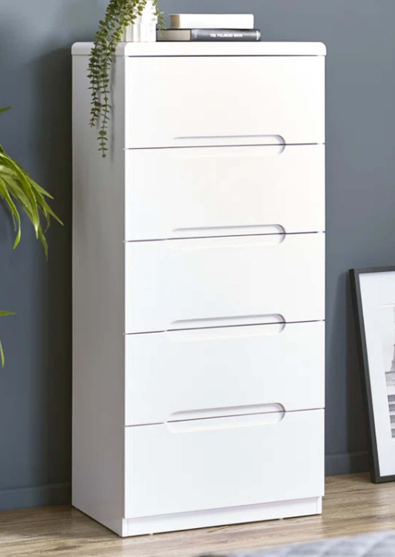 Meldrum 5 - Drawer Chest of Drawers. - SR4. Minimal and contemporary in style, this tallboy offers