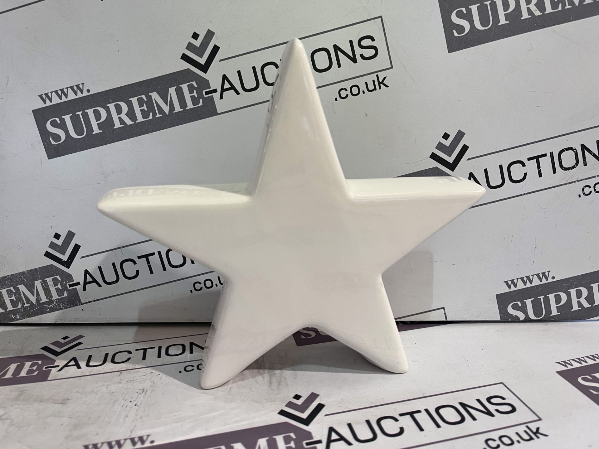 8 X BRAND NEW LARGE CERAMIC STARS R2-4