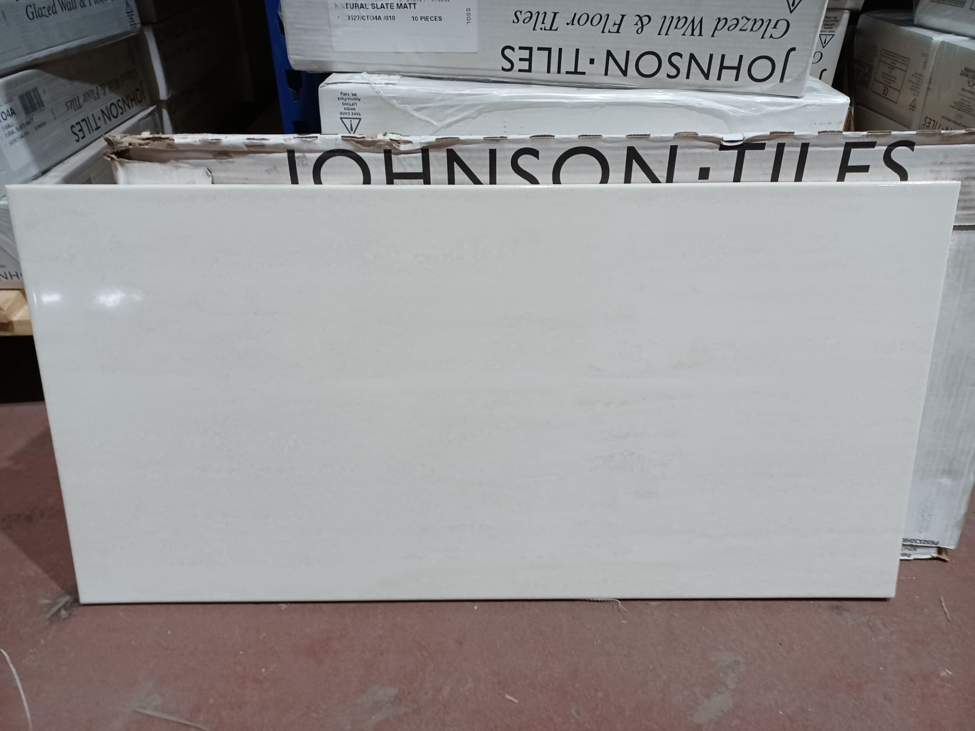 PALLET TO CONTAIN 40 X NEW PACKS OF Johnson Tiles Cedinburgh Gloss 600x300mm Wall & Floor Tiles (