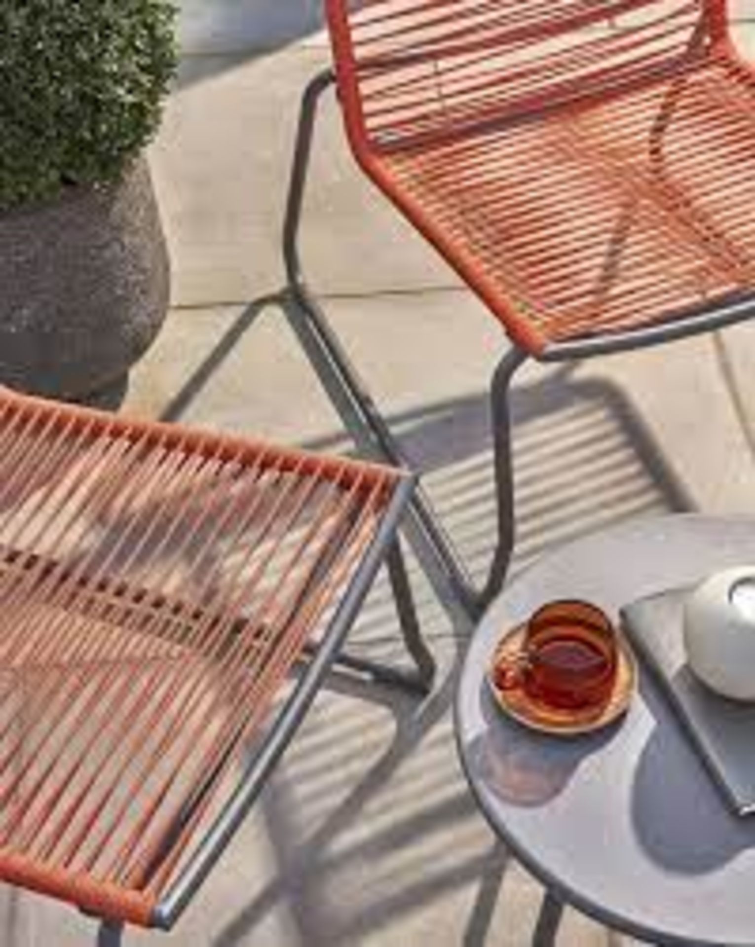 Brand New Kettler Menos Metro 6 Seat Dining Set Orange (Parasol not included) RRP £799 Menos - Image 2 of 2