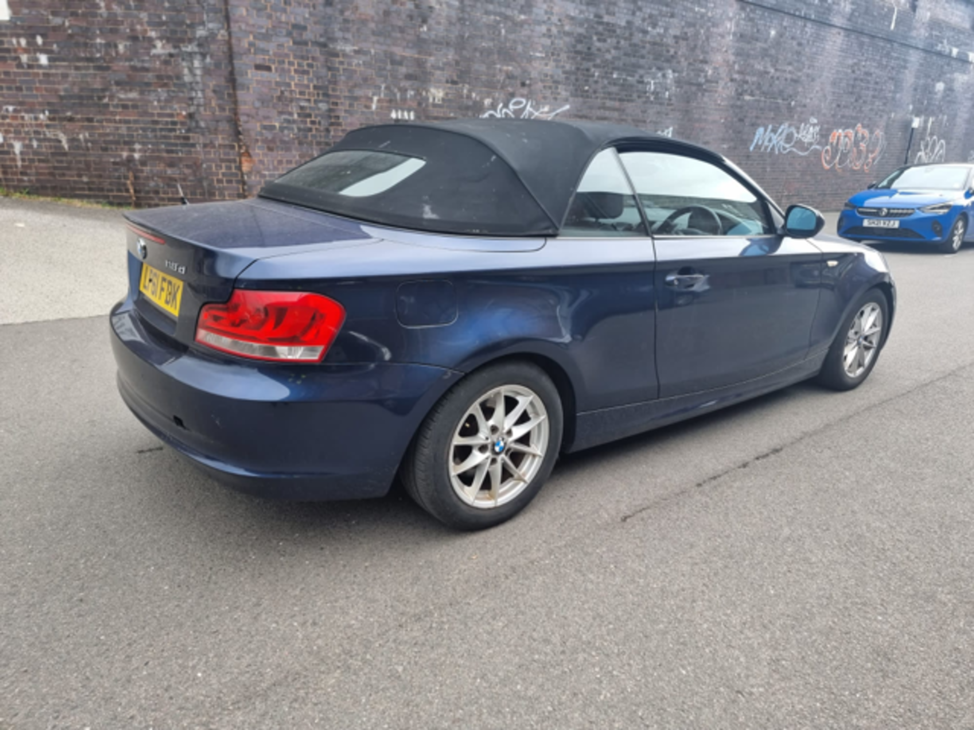 * NO VAT ON HAMMER * LP61 FDK BMW 1 SERIES DIESEL CONVERTIBLE - 118d SE 2dr Step Auto   First Regist - Image 2 of 12