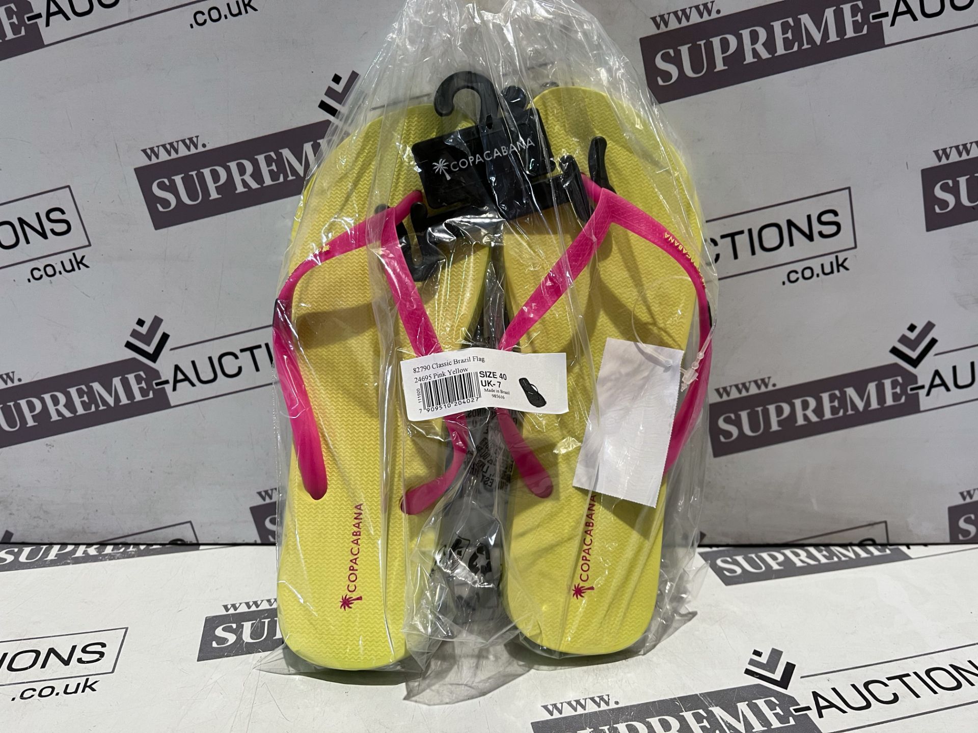 24 X BRAND NEW COPACABANA PINK AND YELLOW CLASSIC BRAZIL FLAG PREMIUM FLIP FLOPS IN RATIO SIZED