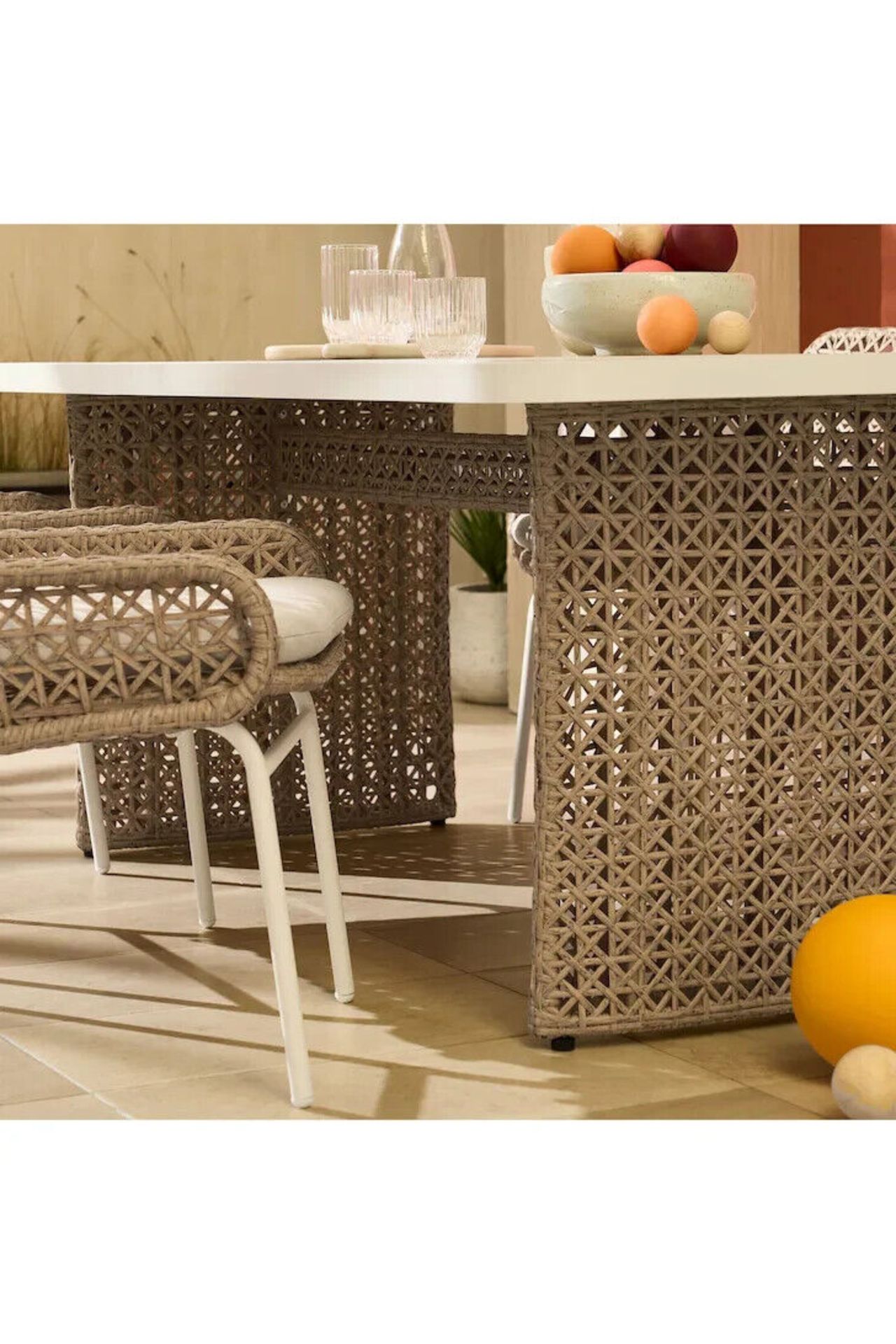 Brand New & Boxed Made.Com Rhonda Garden Dining Set Aluminium w/ Table & Cushions. RRP £1,299.00. - Image 3 of 6