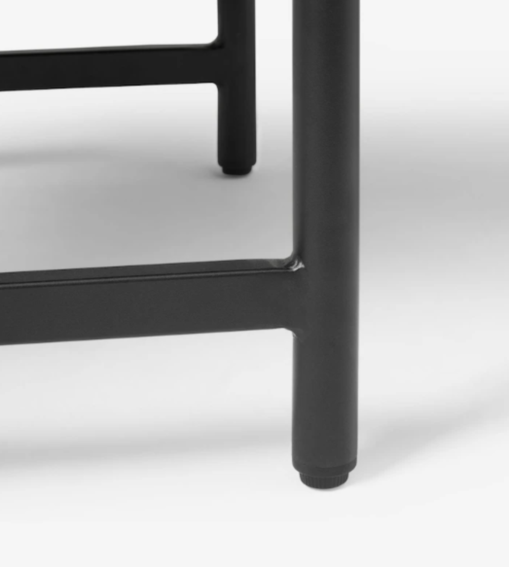 Brand New & Boxed Made.com Sassari Garden 4 Seater Dining Set Aluminium Frame + PS Wood + - Image 6 of 7