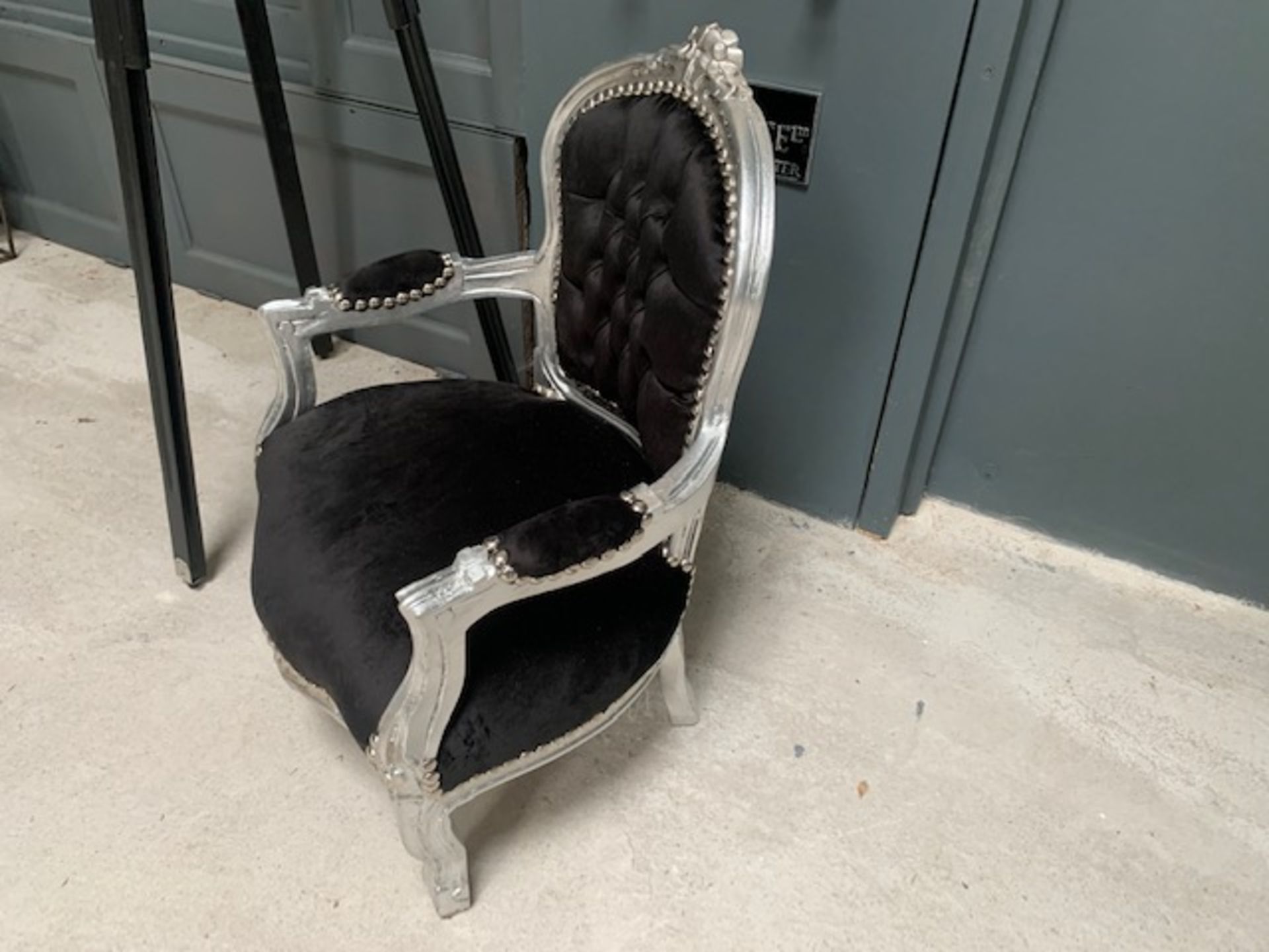 BABY LOUIS CHAIR, HANDFINISHED ANTIQUE SILVER DISTRESSED FRAME AND NEW BLACK UPHOLSTERY - Image 2 of 3