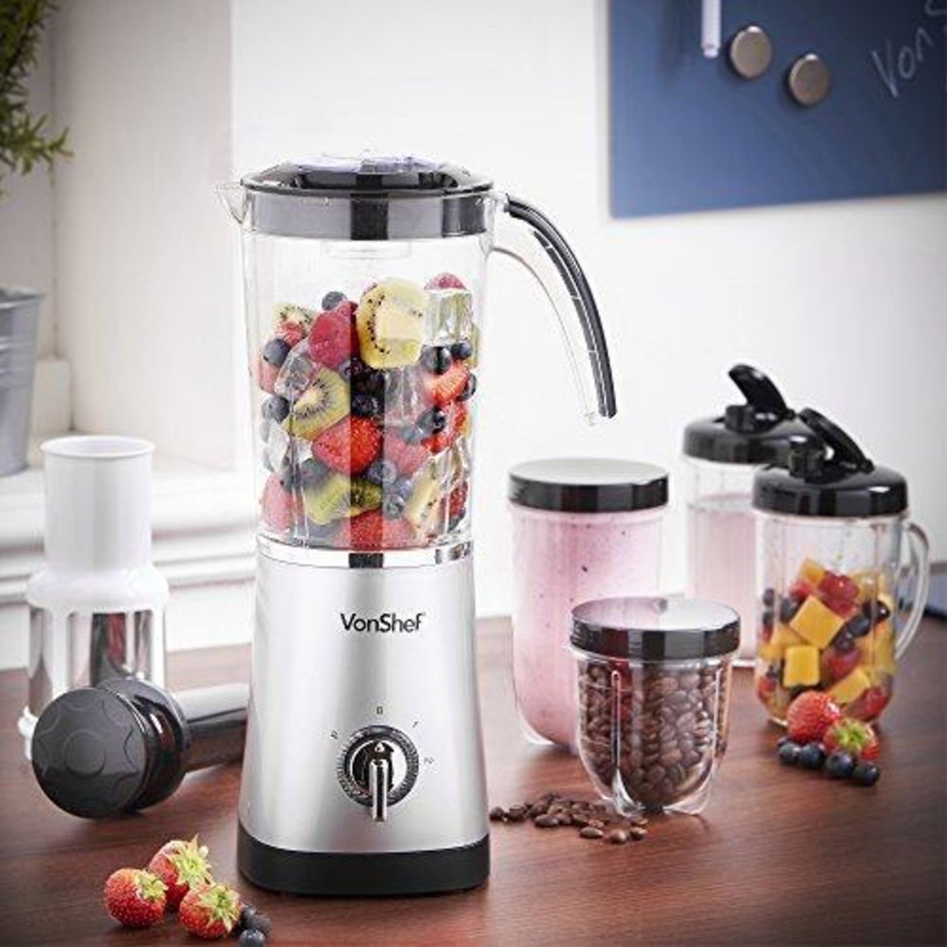 4-in-1 Blender - BI. 4-in-1 BlenderIncludes attachments for blending, grinding and juicing, as