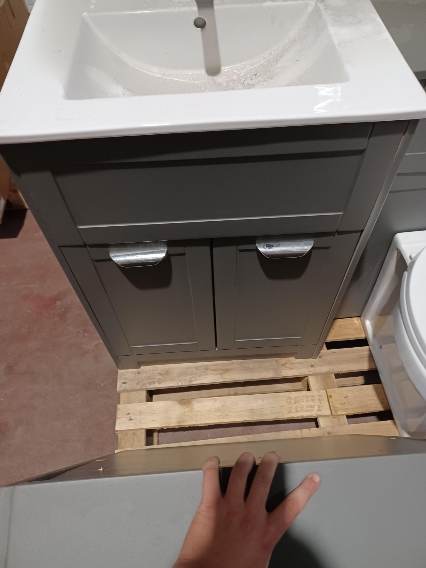 Complete Bathroom Combination Suite Dark Grey Oak. - BI. RRP £599.99. - Image 3 of 4