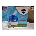 TRADE LOT 10 x VICKS VUL505 Cool Mist Personal Humidifier.  (ROW14R) Compact, portable humidifier