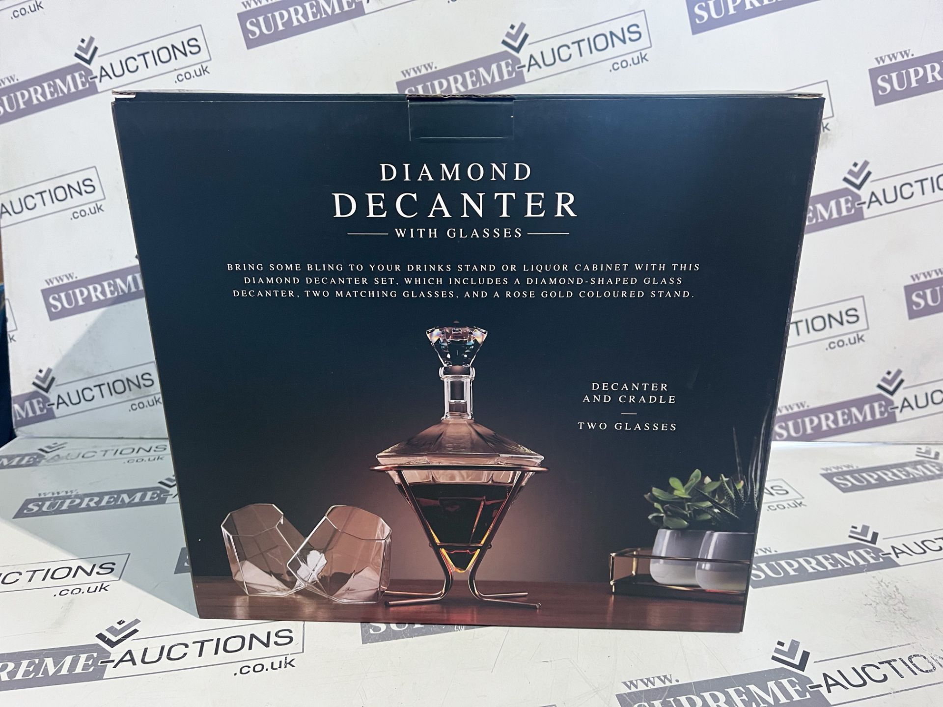 3 X BRAND NEW INGENIOUS DIAMOND DECANTERS WITH GLASSES R16-10