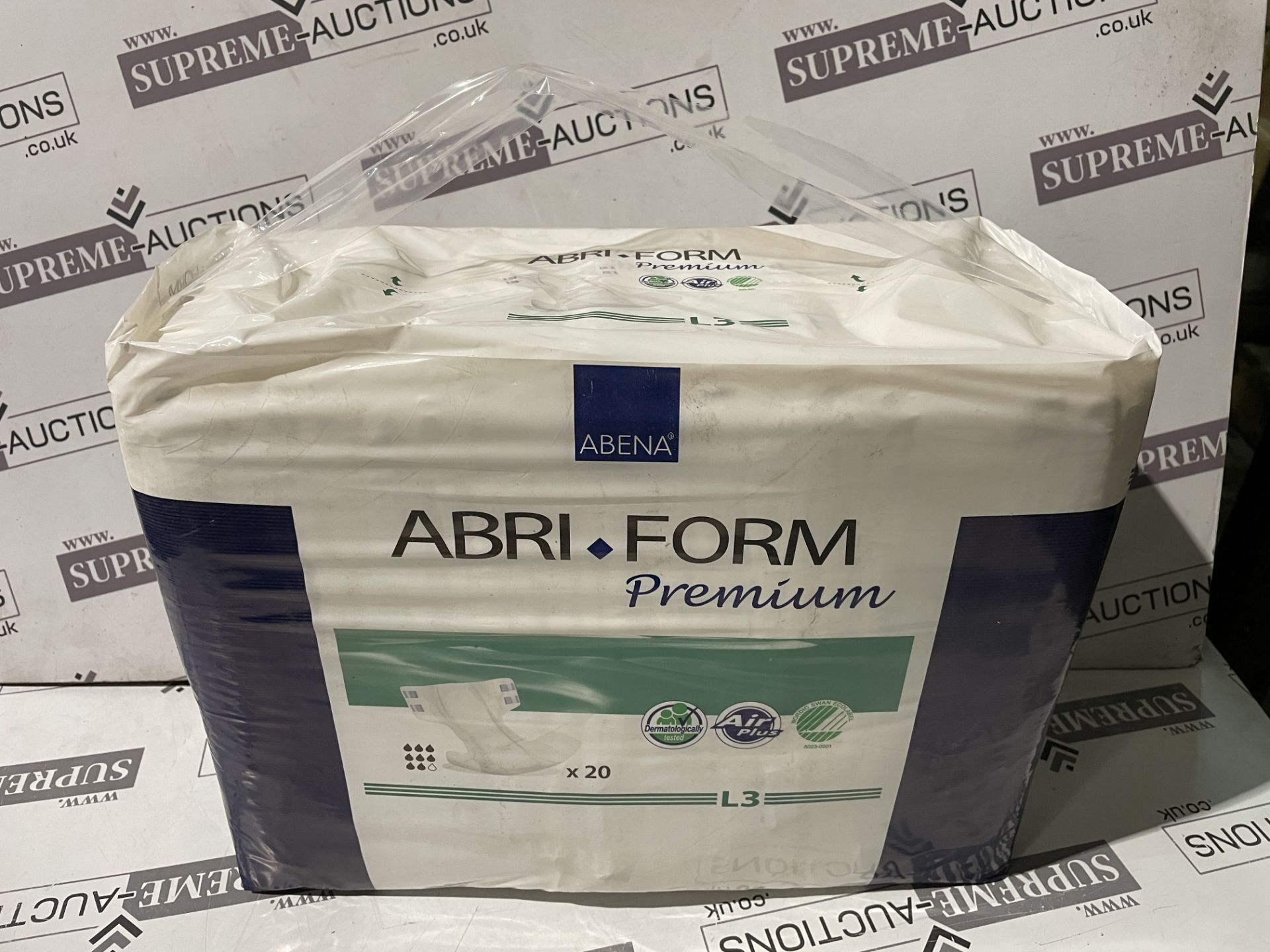 32 X BRAND NEW PACKS OF 20 ABRI FORM PREMIUM PROTECTIVE PADS R4-8