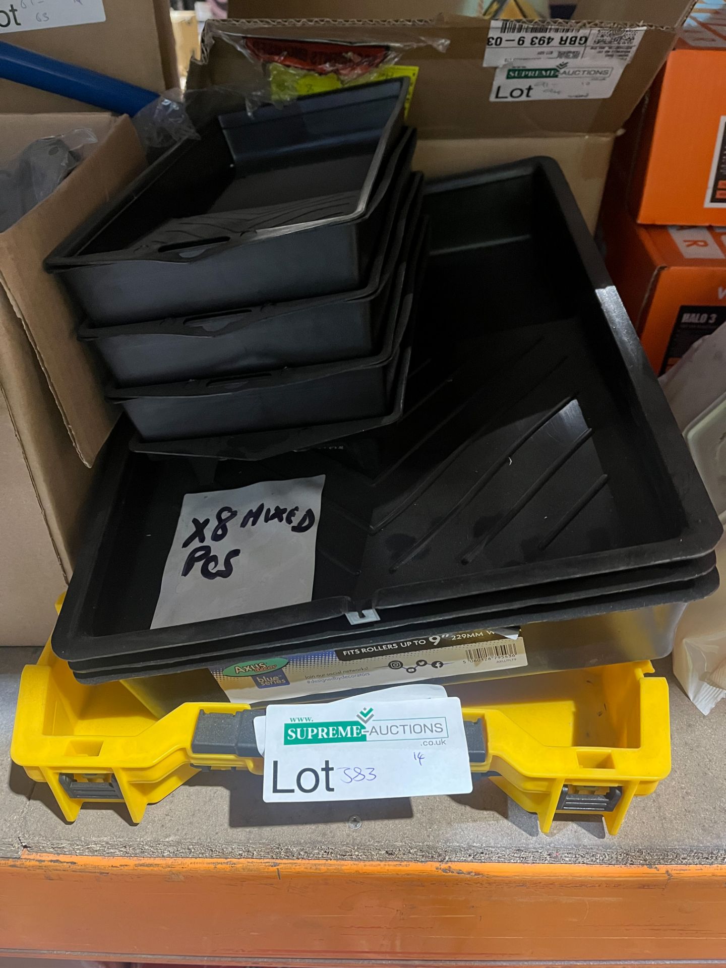 9 PIECE MIXED LOT INCLUDING AXUS PAINT TRAYS AND DEWALT TRAY R7.1