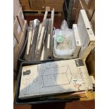 147 PIECE MIXED LOT INCLUDING FORM KONNECT, TUBE LIGHTS, STORAGE BOXES ETC R16-10