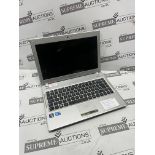 SAMSUNG Q330 13.3" Laptop. Intel Core i3, 3GB RAM, 320GB Hard Drive, DVD-SM, Card Reader, USB, HDMI,