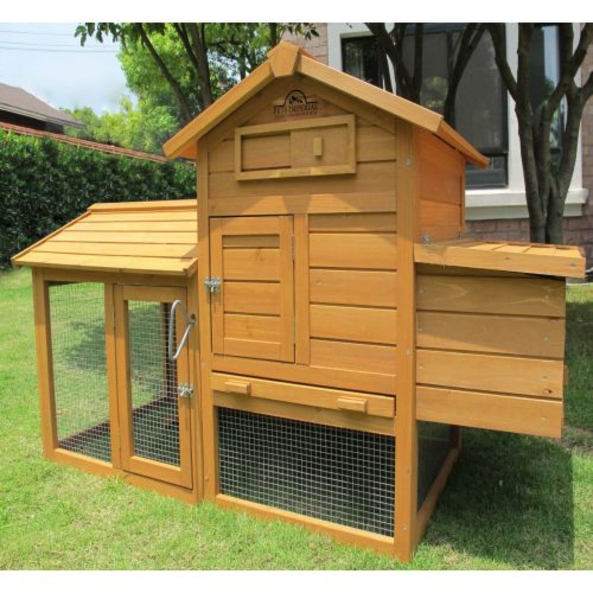 Brand New Pets Imperial® Clarence Golden Chicken Coop, The “Clarence” is a small chicken coop that