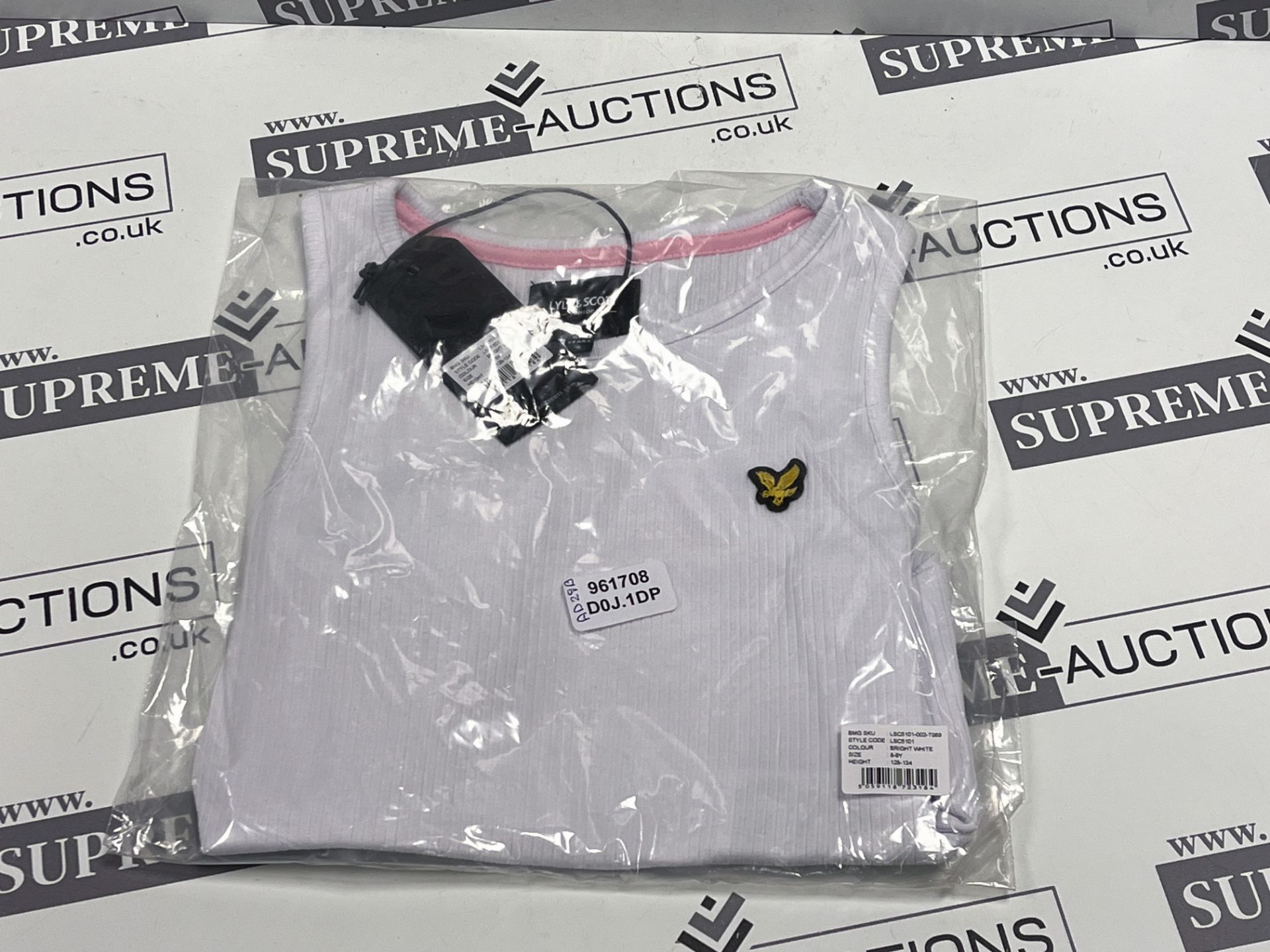 (NO VAT) 15 X BRAND NEW CHILDRENS LYLE AND SCOTT VESTS TOPS (COLOURS AND AGES MAY VARY) EBR4