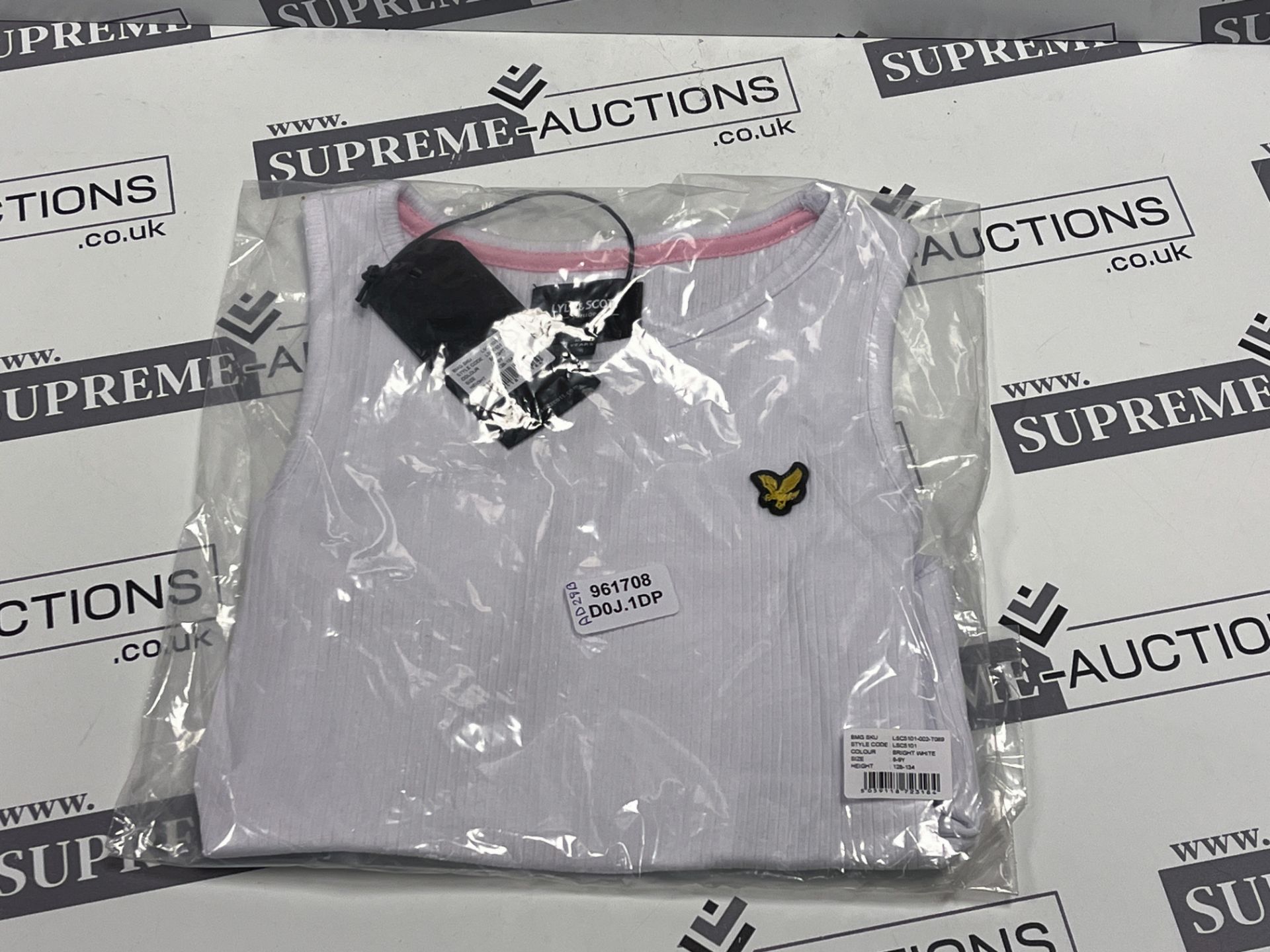 (NO VAT) 15 X BRAND NEW CHILDRENS LYLE AND SCOTT VESTS TOPS (COLOURS AND AGES MAY VARY) EBR4