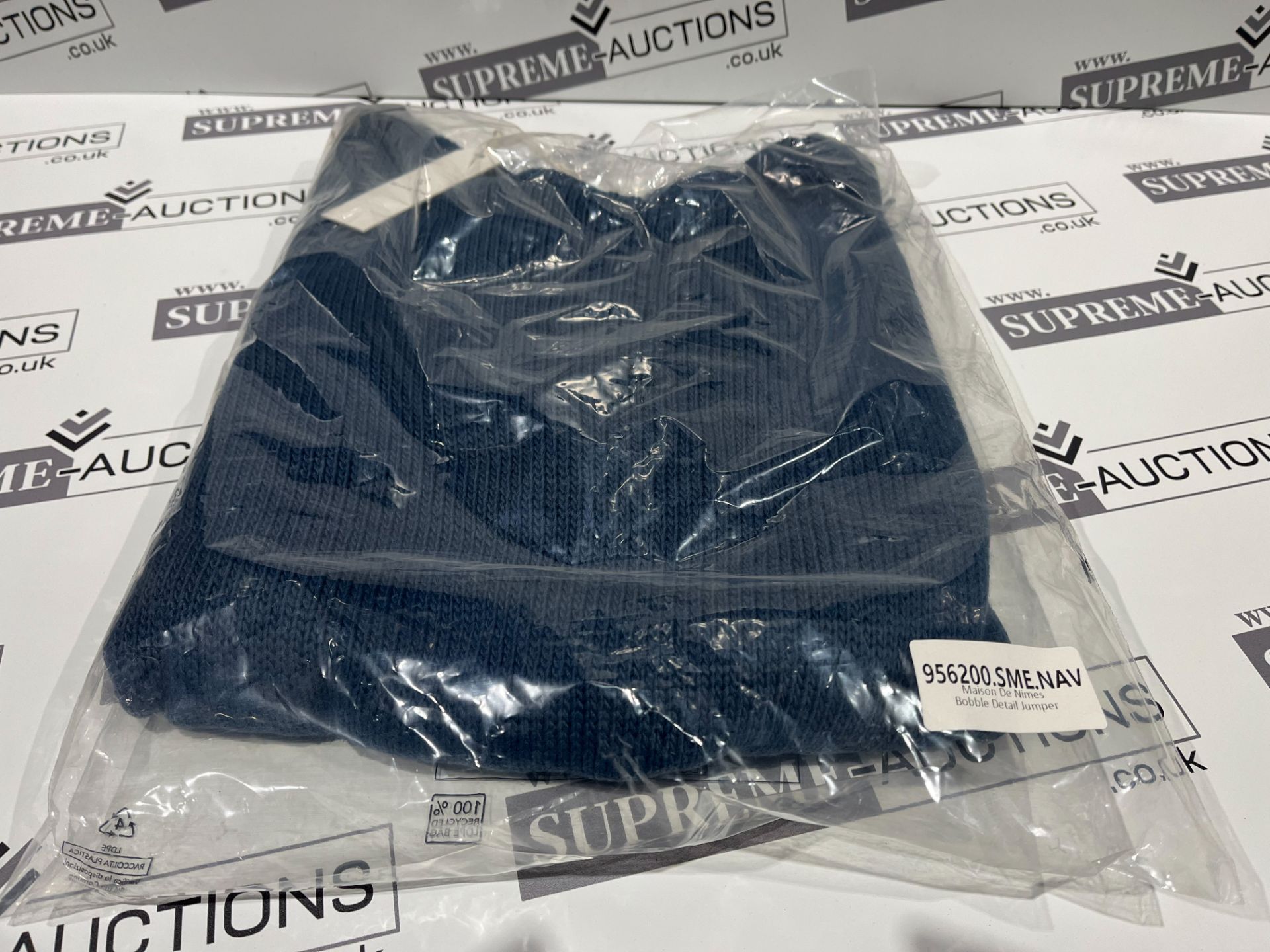 15 X BRAND NEW MAISON DE NIMES NAVY BOBBLE DETAIL JUMPERS SIZE SMALL R3-2