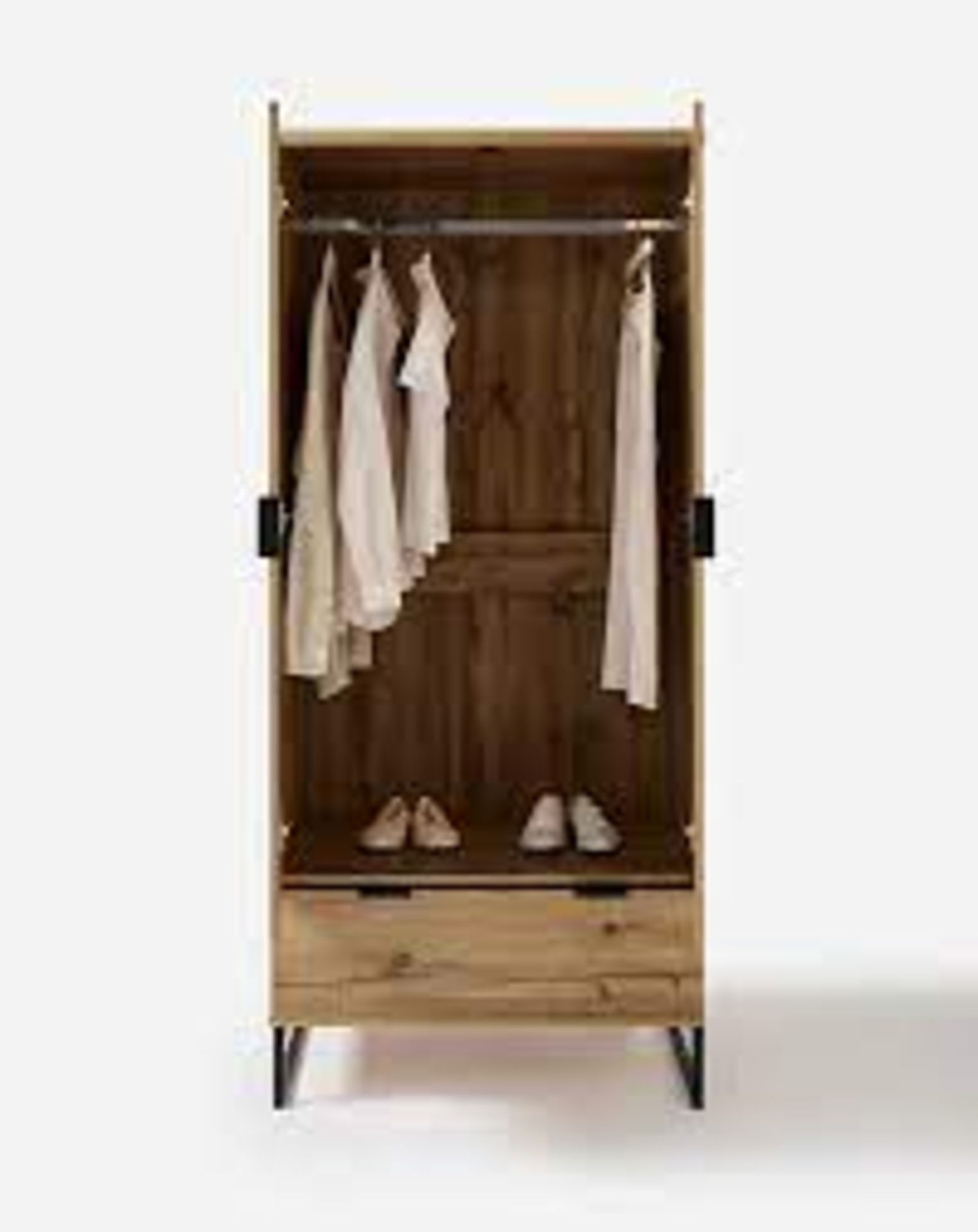 Brand New Oak Shoreditch Wardrobe, The Shoreditch Range has a contemporary and minimalist design, - Image 2 of 2