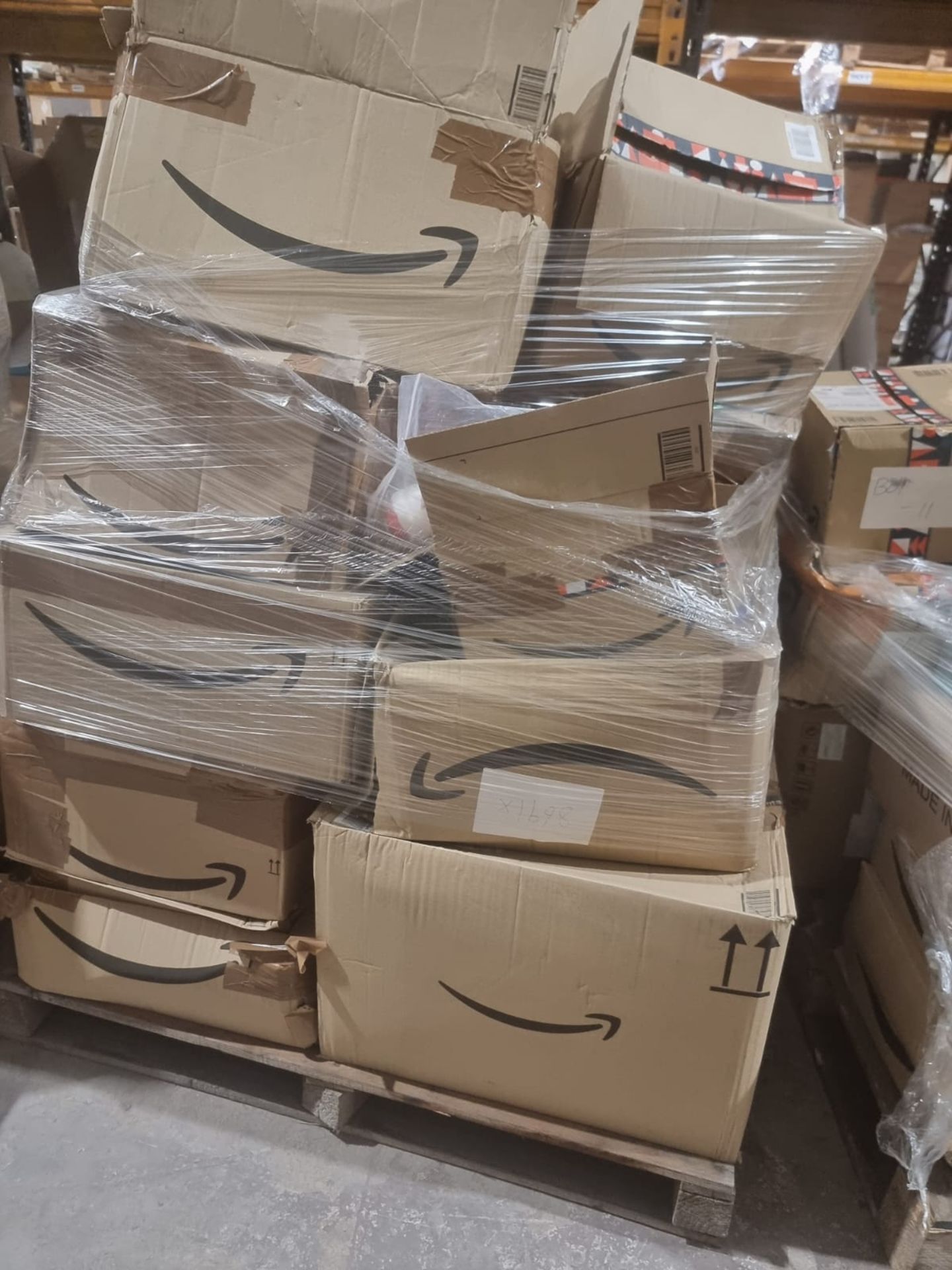 TRADE LOT TO CONTAIN 100 x MIXED BRAND NEW AMAZON OVERSTOCK ITEMS. ITEMS ARE PICKED RANDOMLY FROM - Image 18 of 21