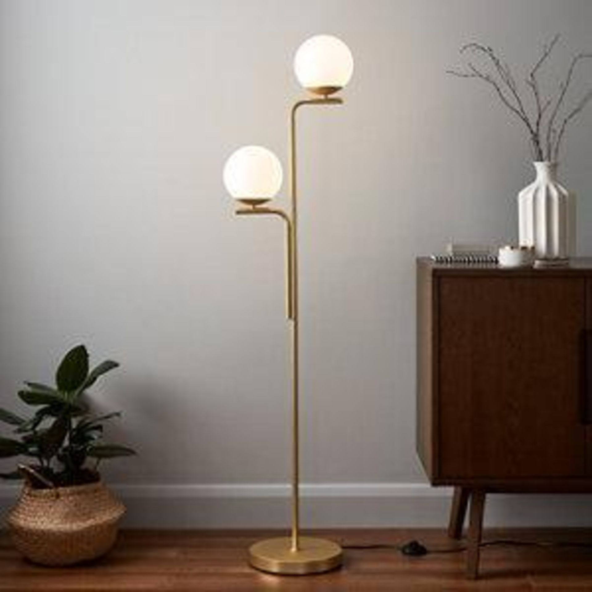 GoodHome Baldaz Brass Effect Floor LightThe elegant Baldaz lighting range features a gold effect