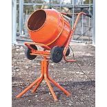 Concrete Mixer. - SRC. Upright mixer for small to medium building projects. Light and portable