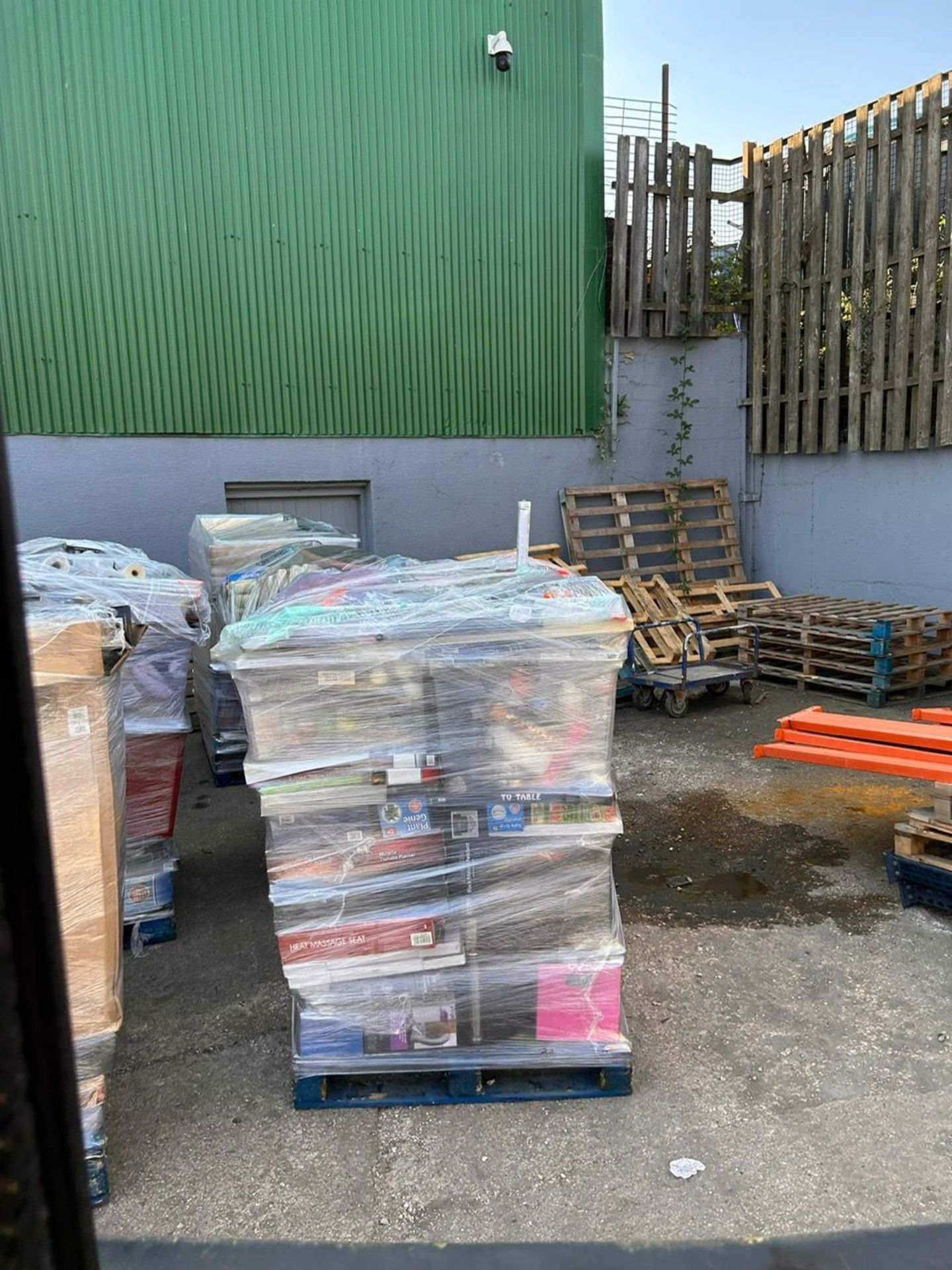 Large Pallet of Unchecked End of Line/Damaged Packaging Supermarket Stock. Huge variety of items - Image 14 of 18