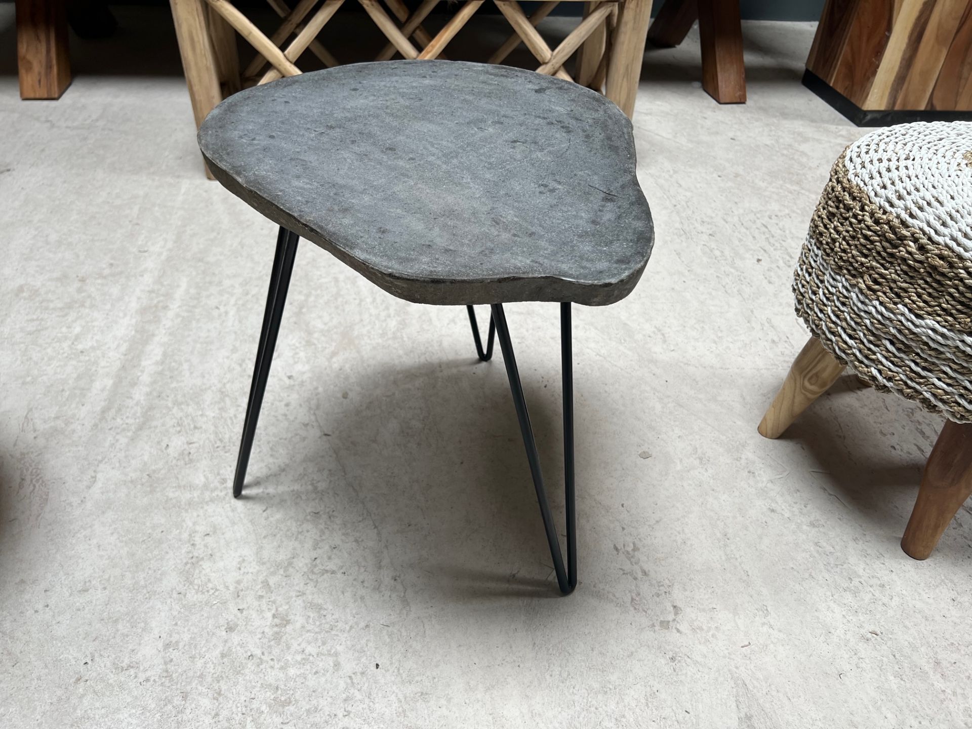 HEAVY STONE TABLE ON INDUSTRIAL LEGS - Image 2 of 3