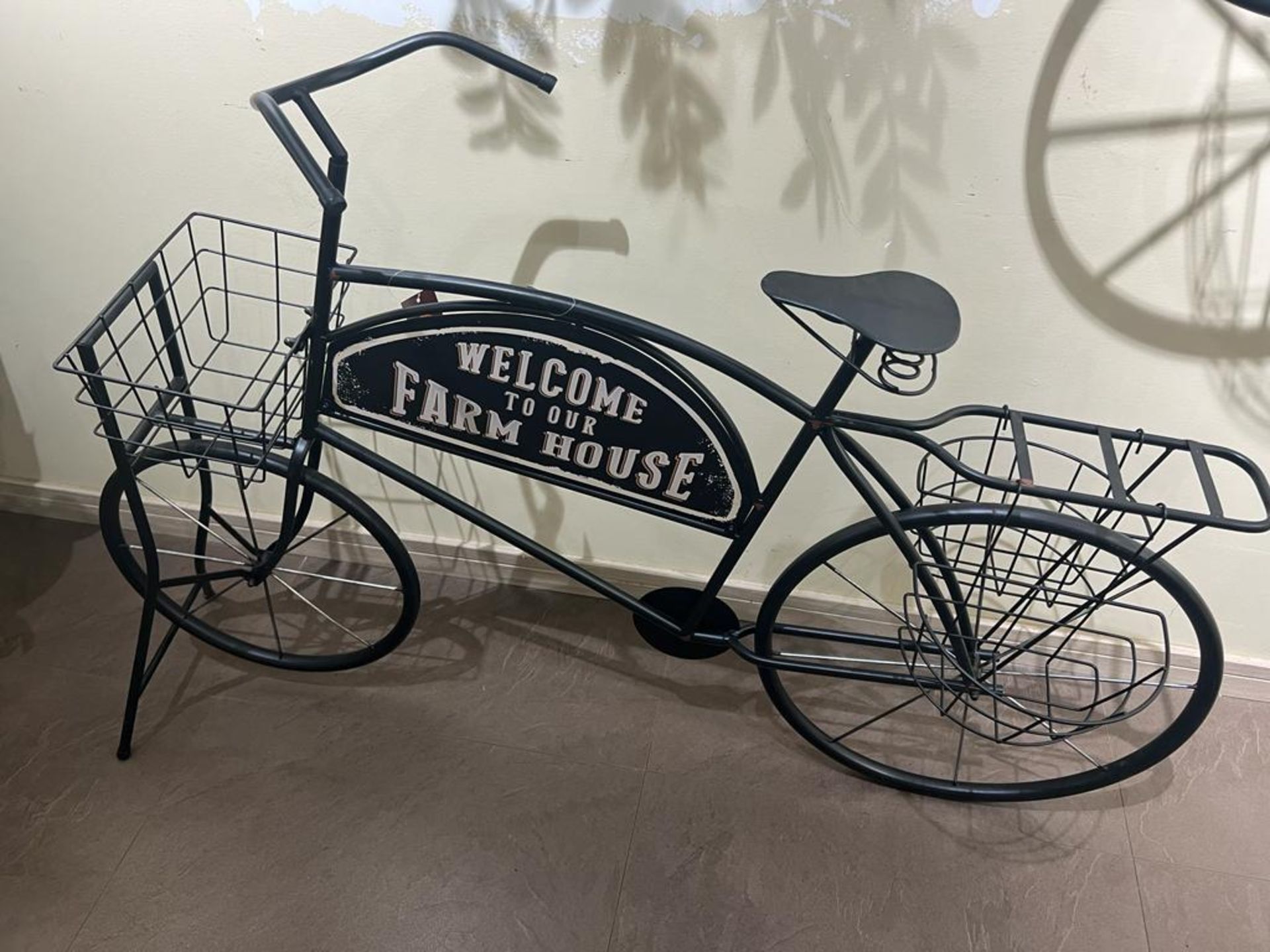 IRON ORNATE 'WELCOME TO THE FARM' BICYCLE PLANTER - Image 2 of 2