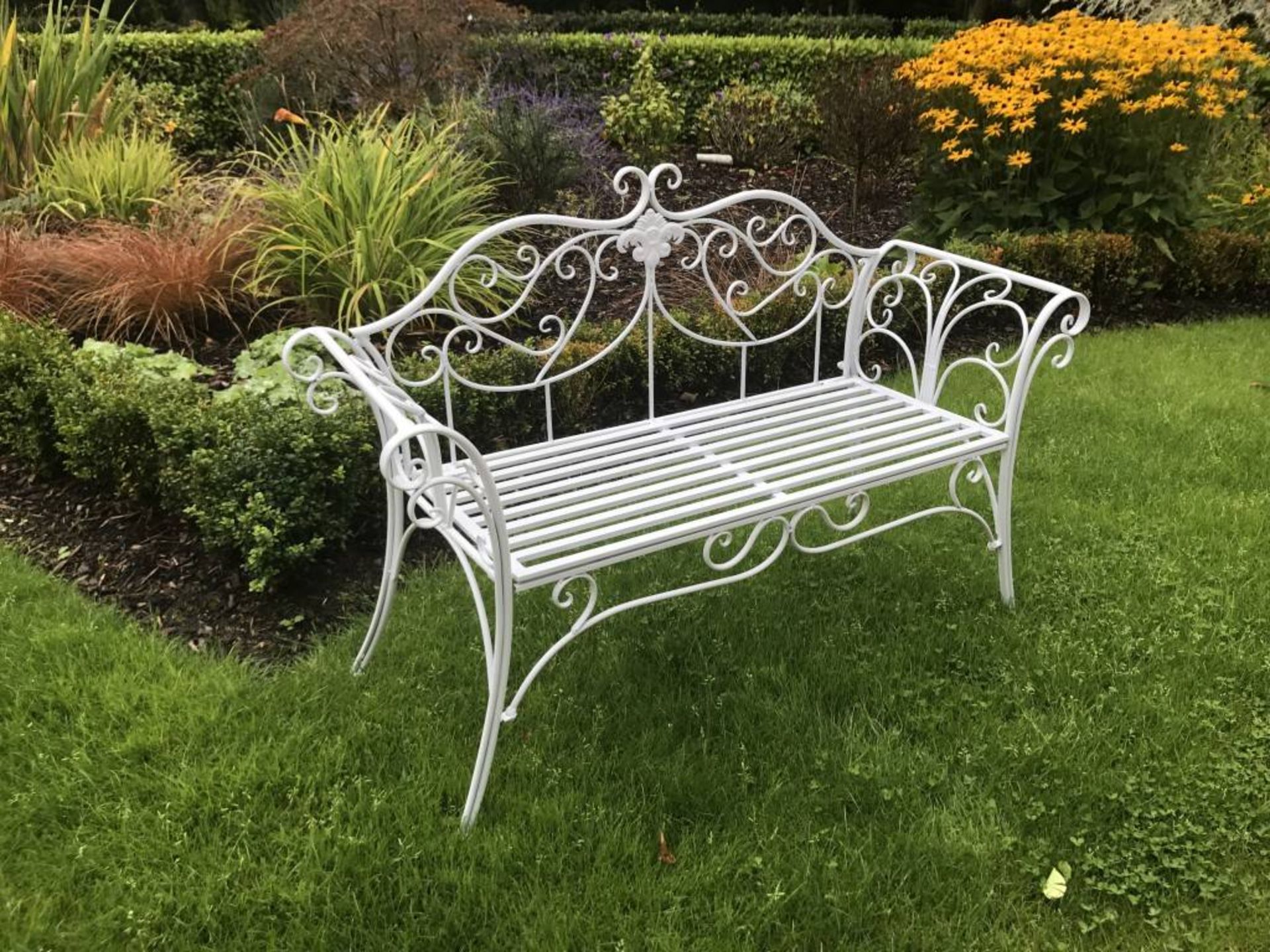 NEW BOXED ORNATE IRON WHITE BENCH