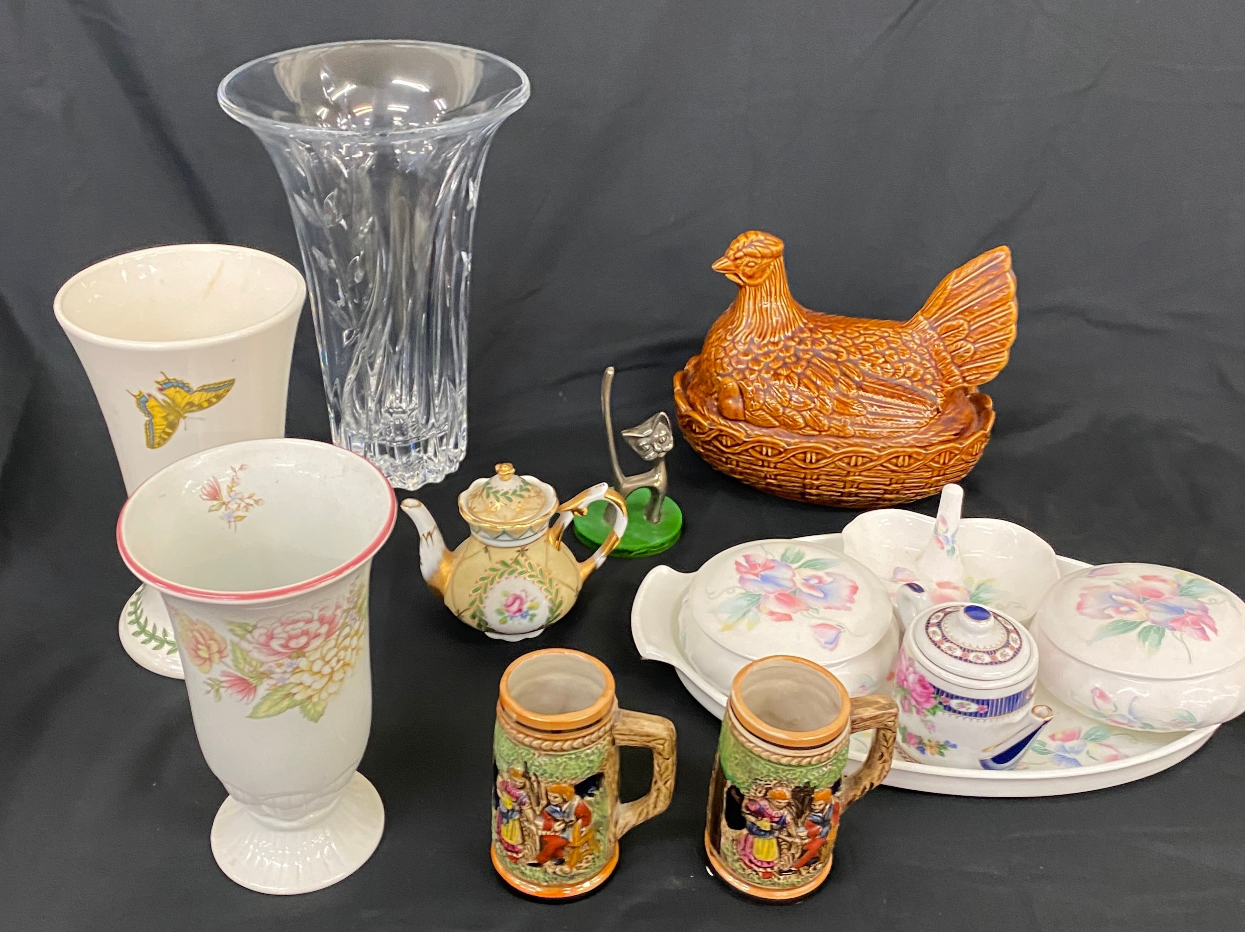 Selection of vintage pottery to include makers, Portmeirion, Ainsley etc - Image 2 of 8