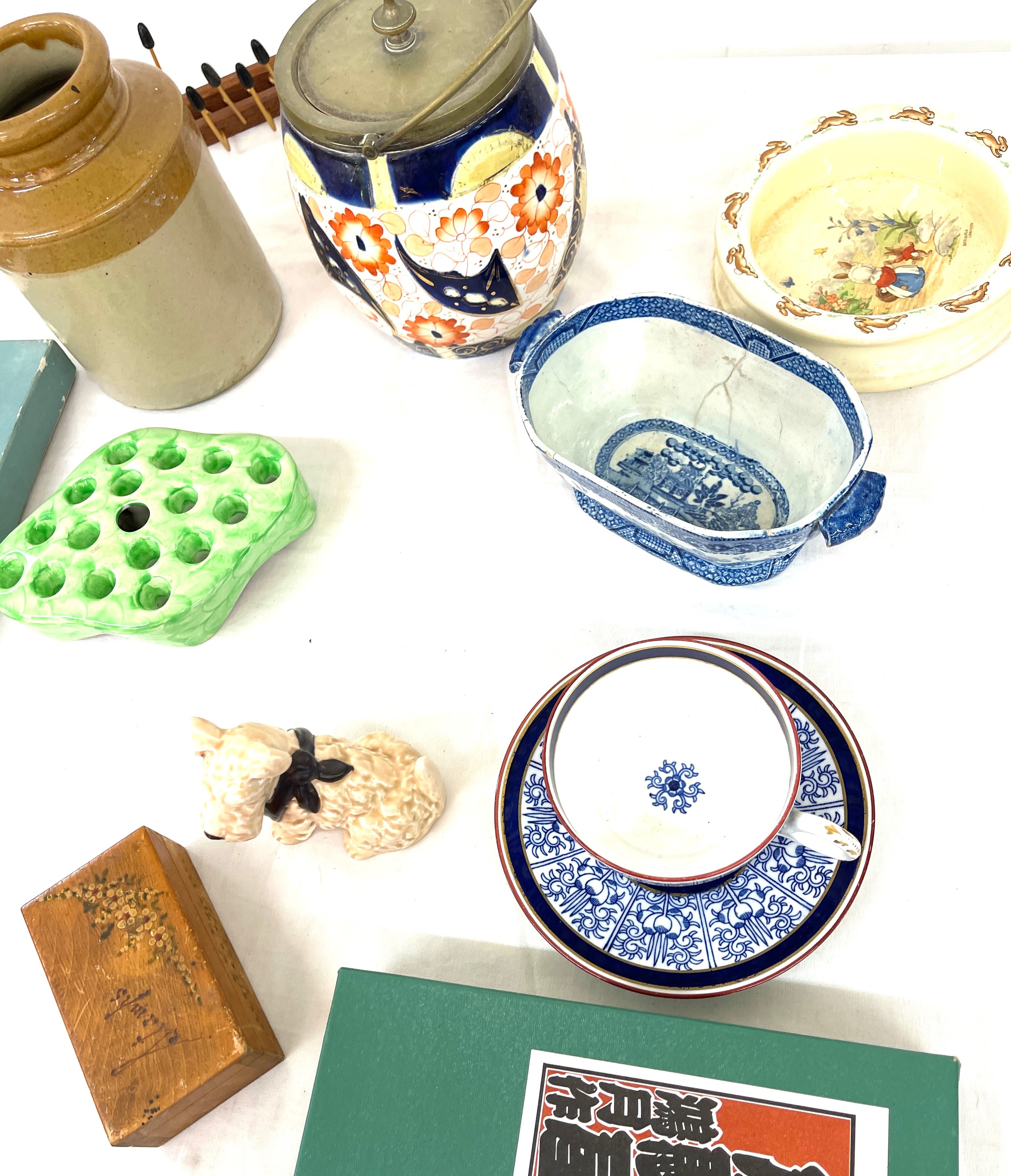 Selection of vintage miscellaneous to include named pottery, biscuit barrel and bunnykins etc - Image 3 of 5