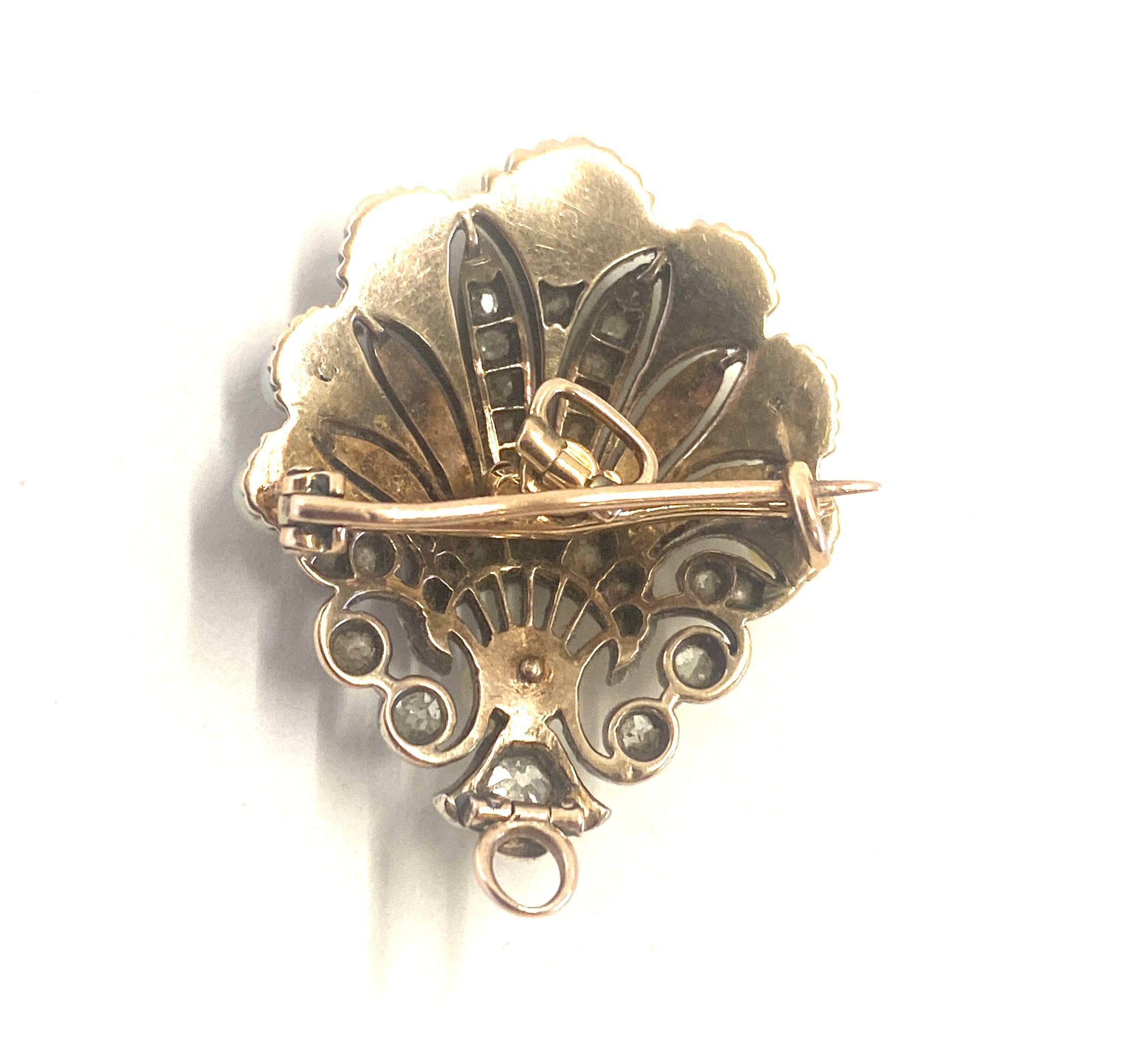 Antique natural pearl and diamond gold backed brooch/ pendant. Measures 4cm tall 3 cm wide. - Image 4 of 8