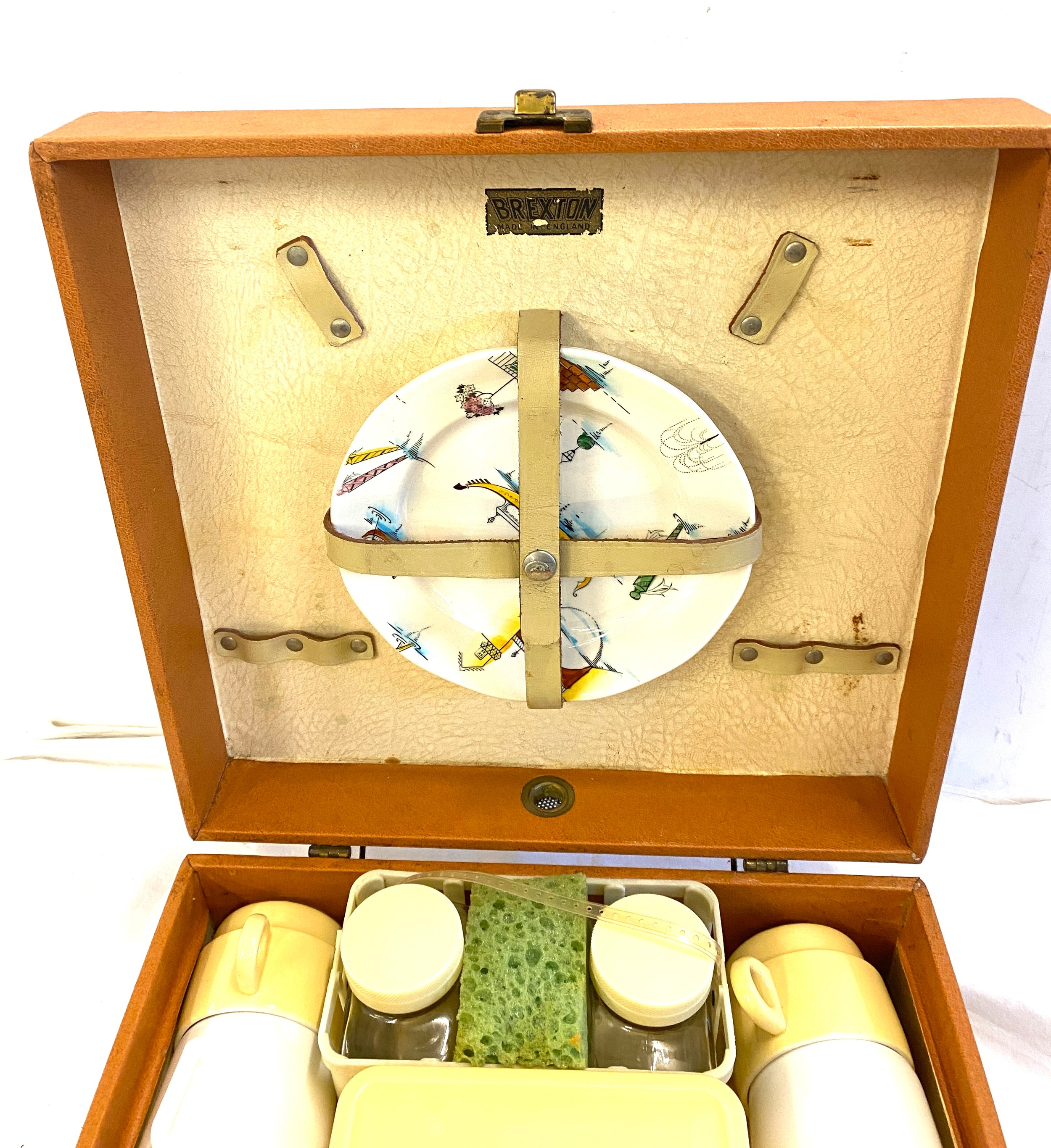 Vintage cased Brexton complete picnic set with key - Image 2 of 4