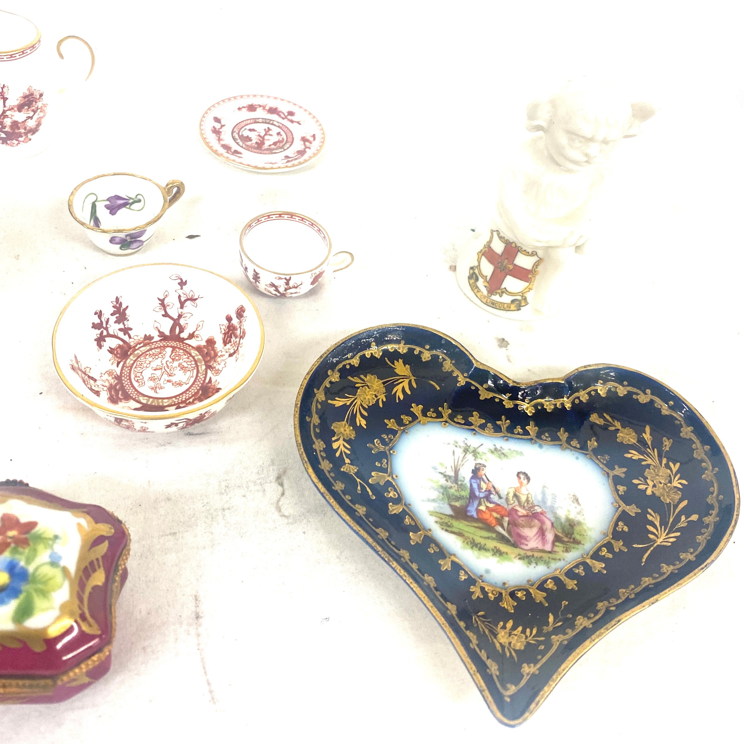 Small box of mixed ceramics including Wedgwood, Sevres and Coalport