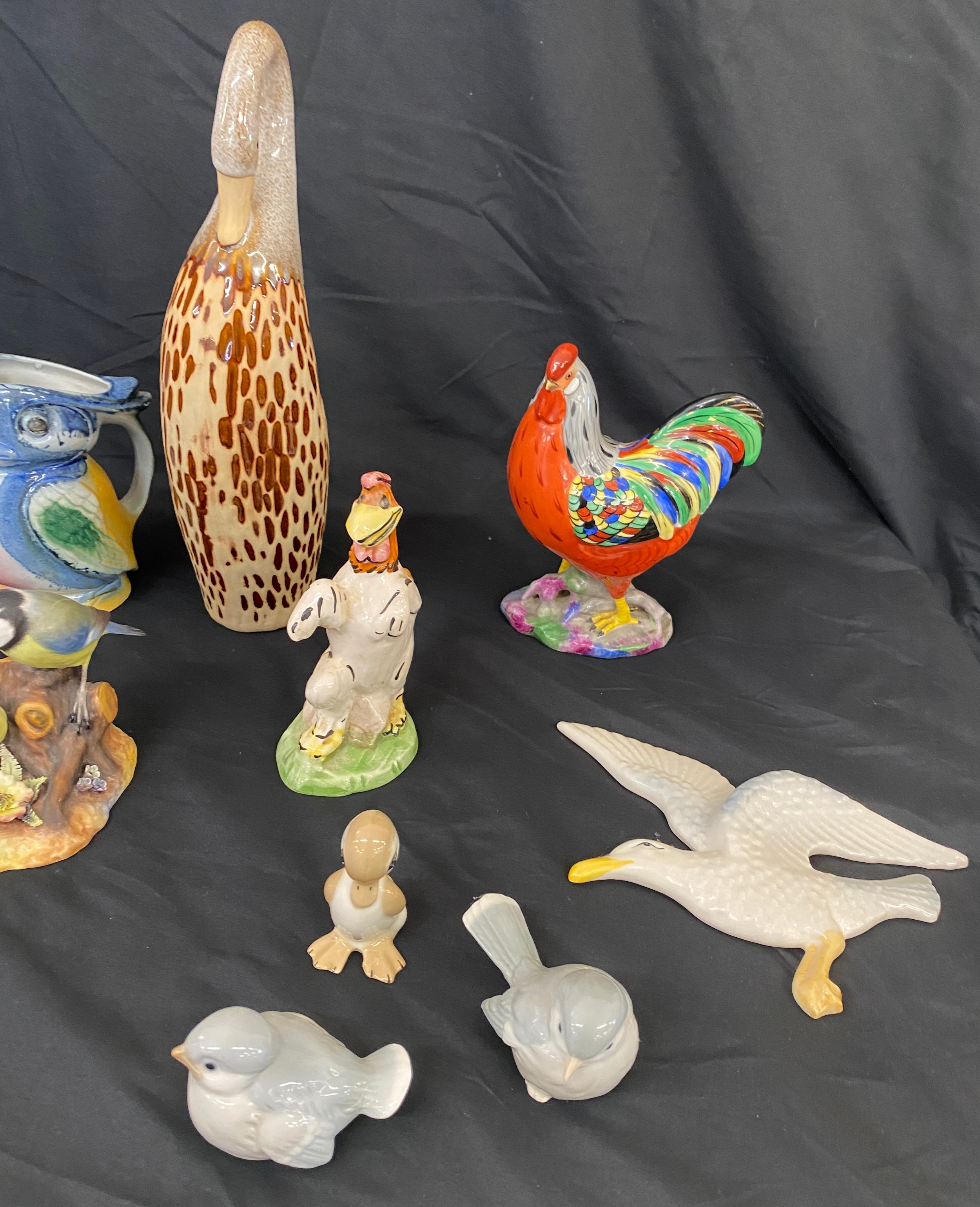 Selection of named bird pottery to include Royal crown derby blue tit and chicks, Sylvac seagul, - Image 3 of 6