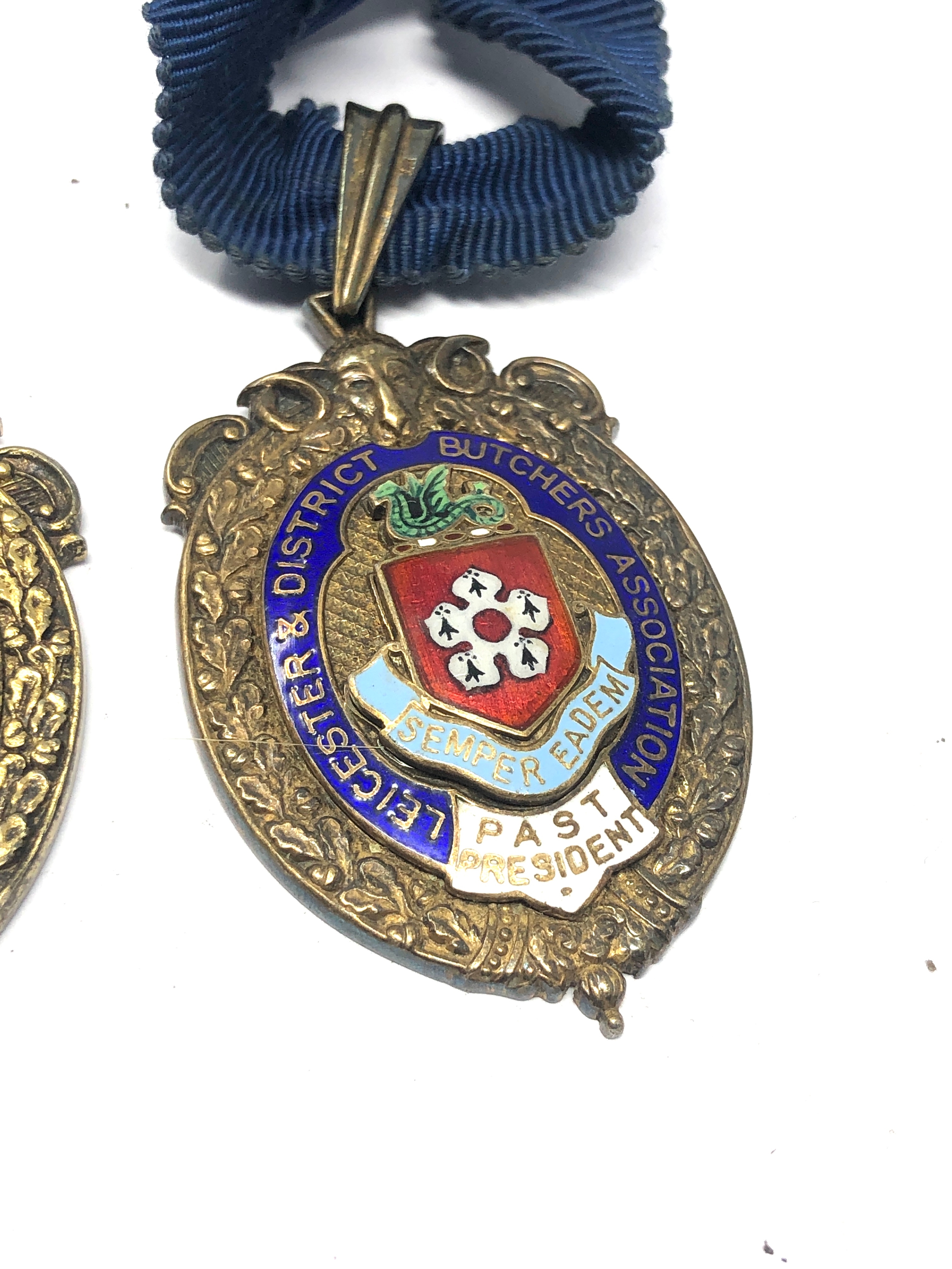 2 hallmarked silver leicestershire butchers medals - Image 3 of 4