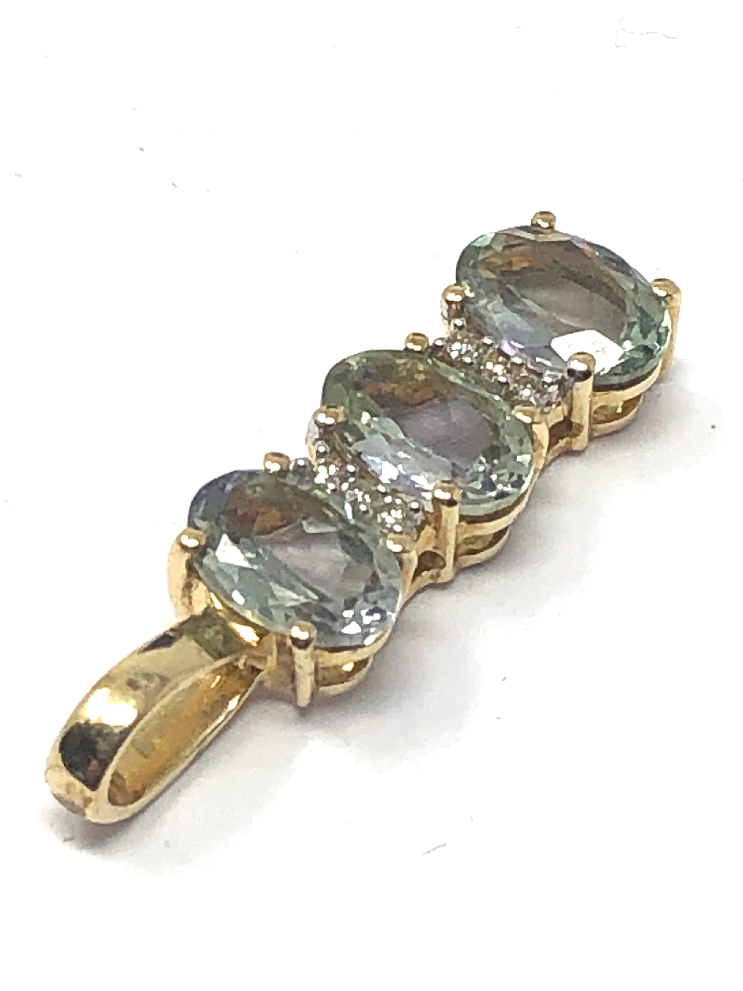 10ct gold gemstone set pendant measures approx 2.3 cm drop weight 1.5g - Image 3 of 4