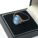 Antique 9ct gold moonstone ring 3.4g age related marks to moonstone