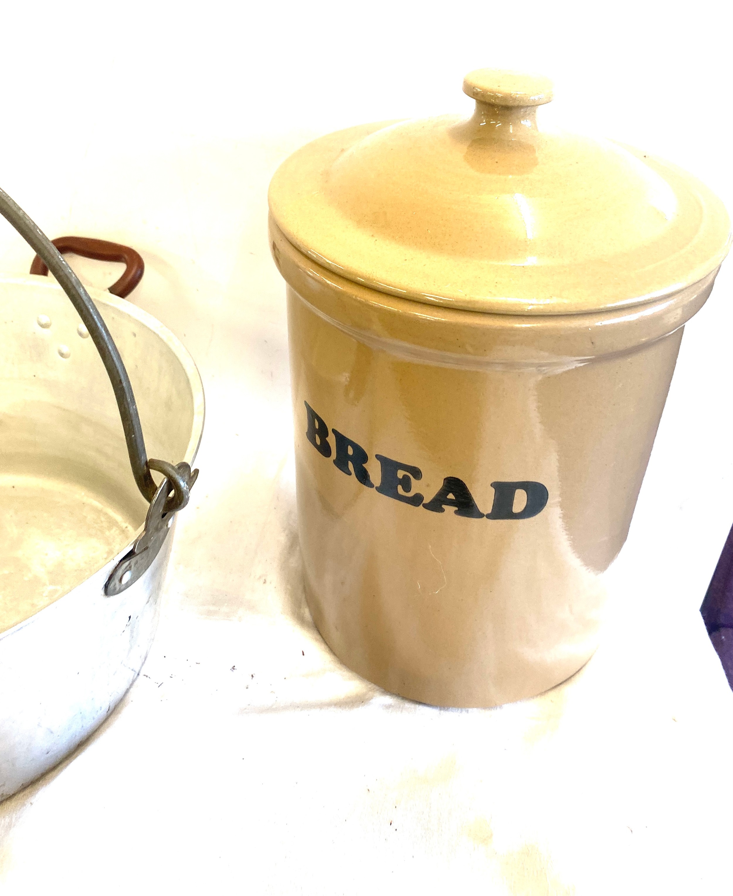 Stainless Steel jam pan, British made mincer, pottery bread bin - Image 5 of 5