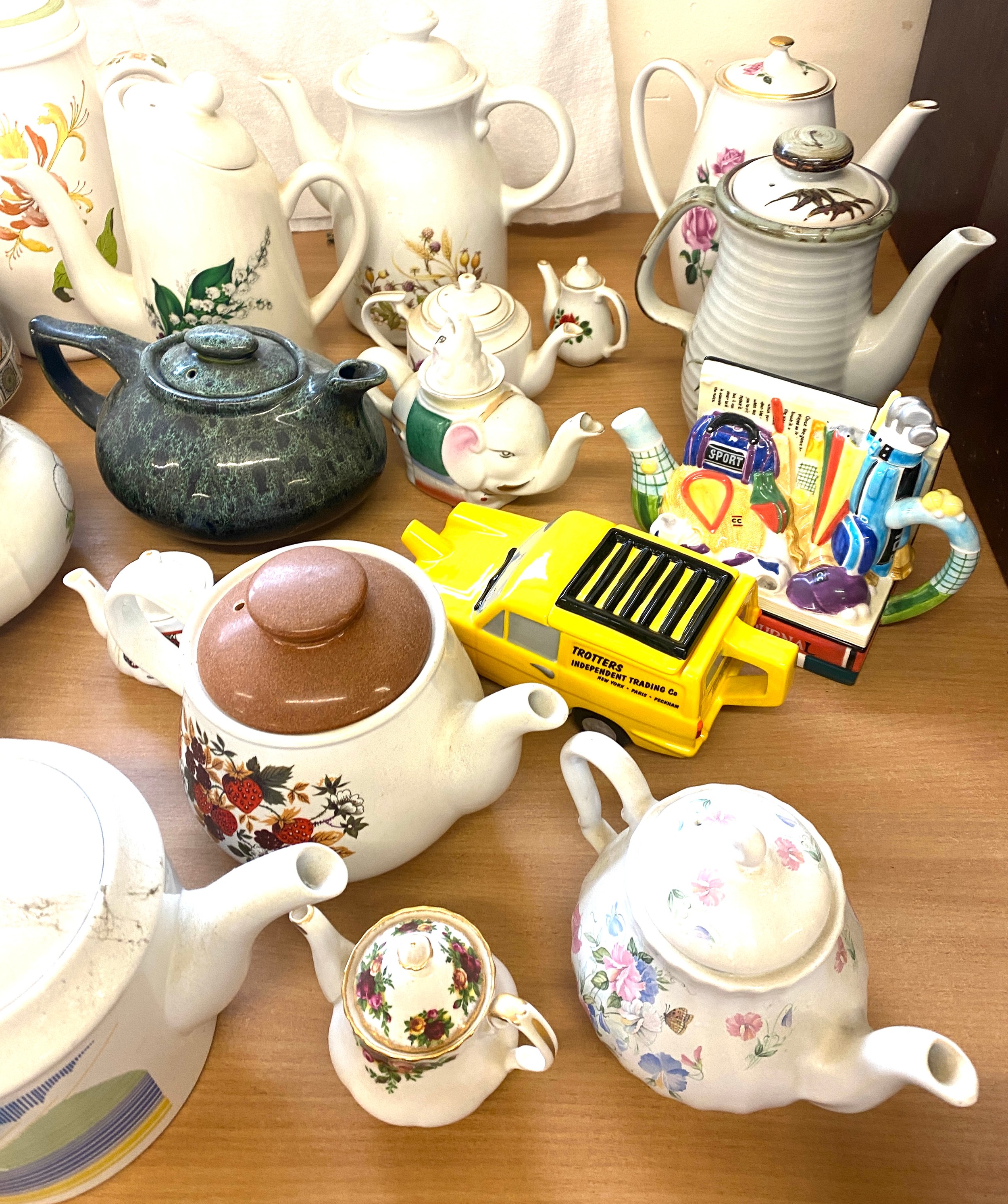 Large selection of assorted tea pots includes Sadler, Coalport, Novelty tea pots etc - Image 2 of 6